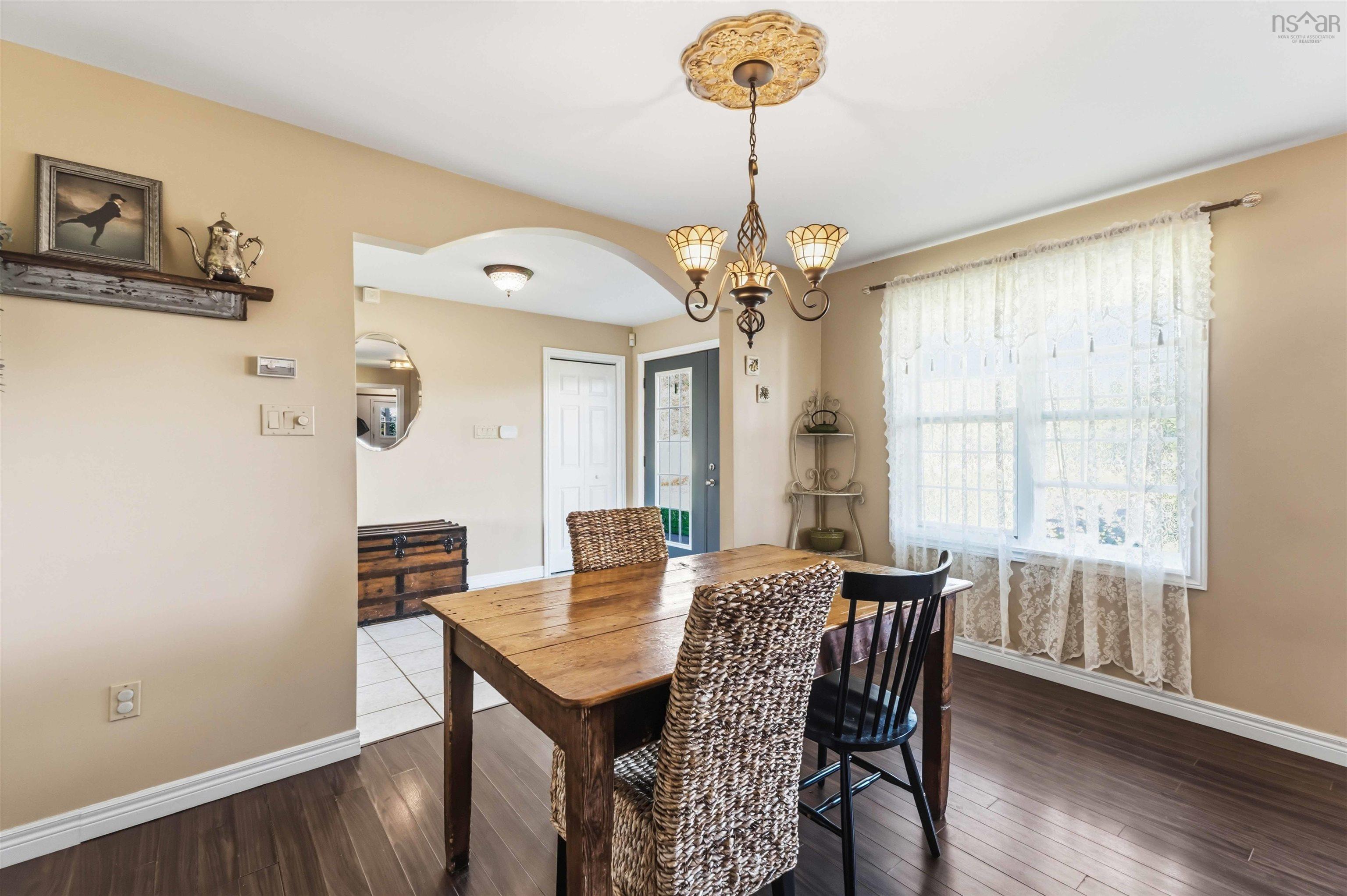 $559,000.00: 909 STRONACH MOUNTAIN Road, Melvern Square