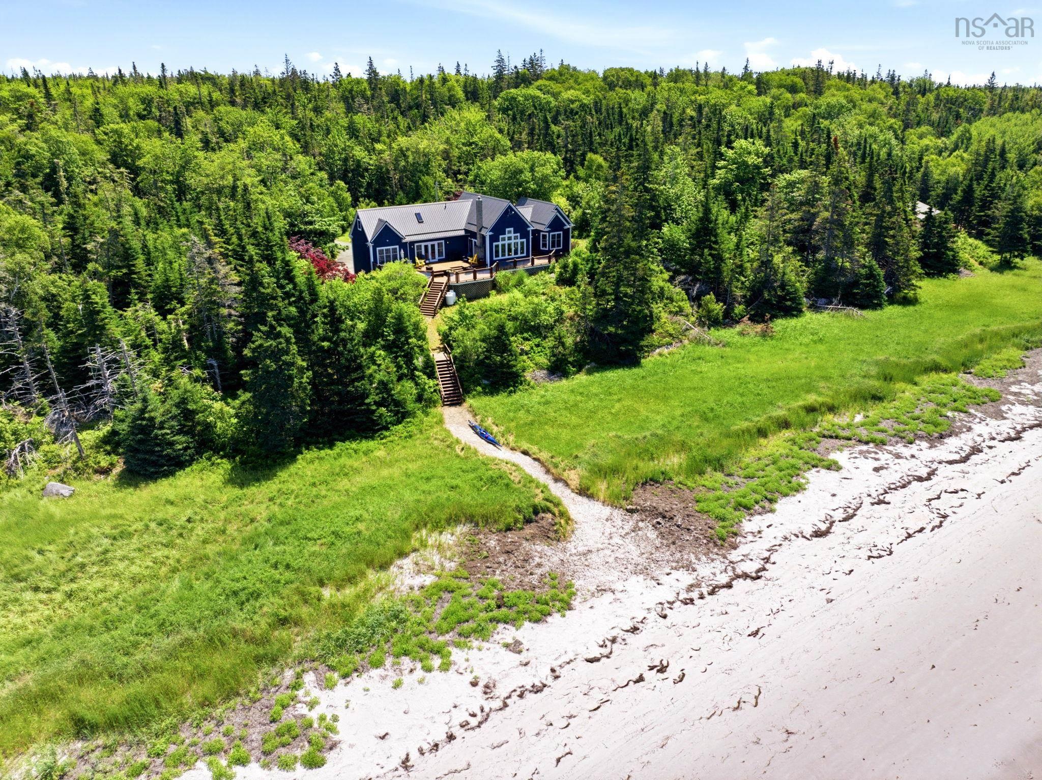 $1,499,000.00: 900 Saint Catherines River Road, Port Joli