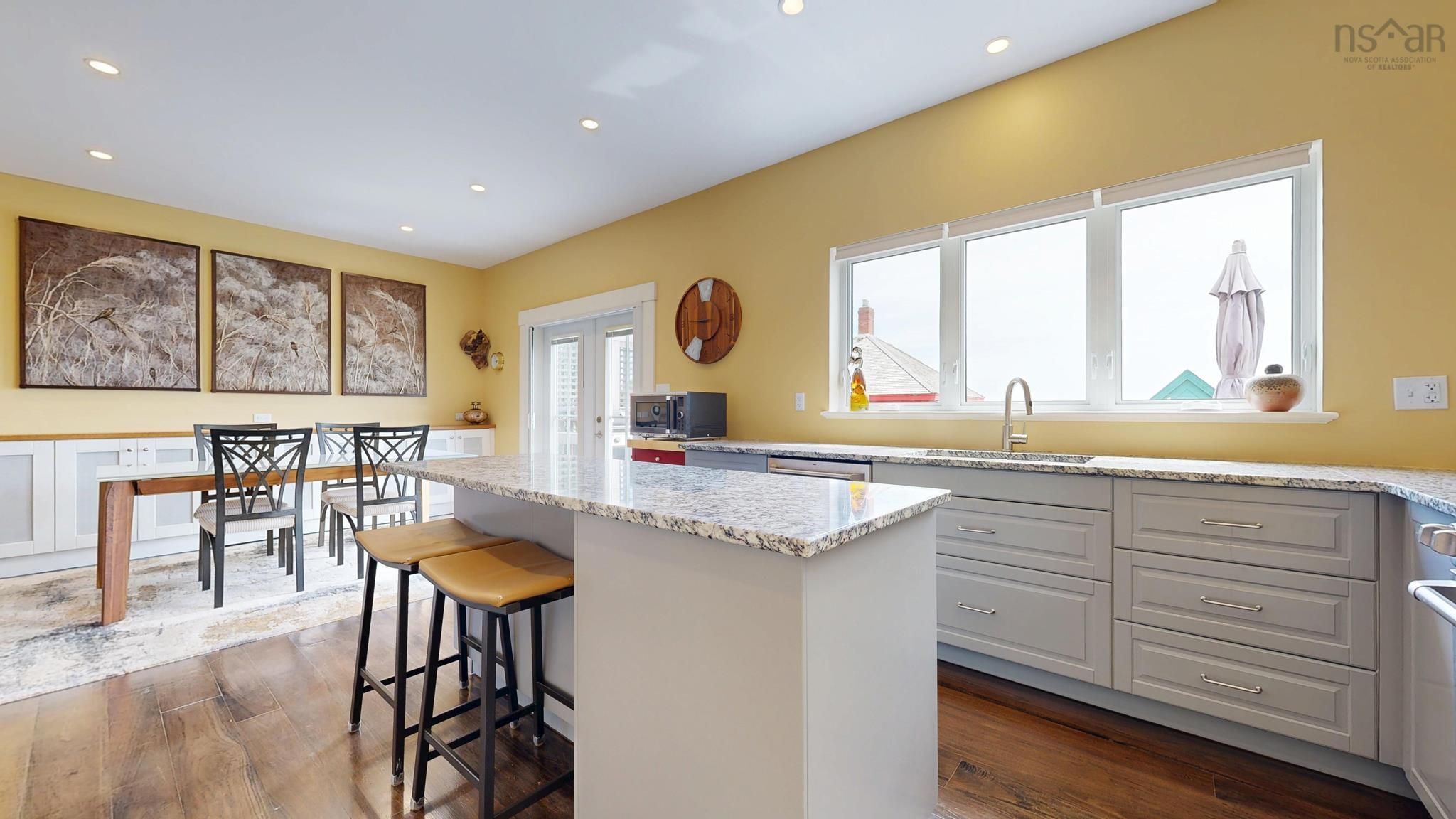 $995,000.00: 204 Pelham Street Lunenburg, Lunenburg