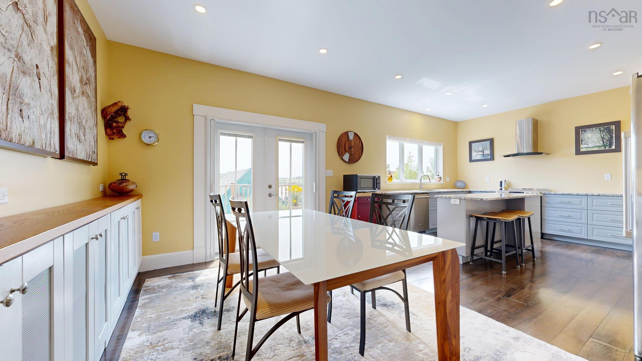 $995,000.00: 204 Pelham Street Lunenburg, Lunenburg