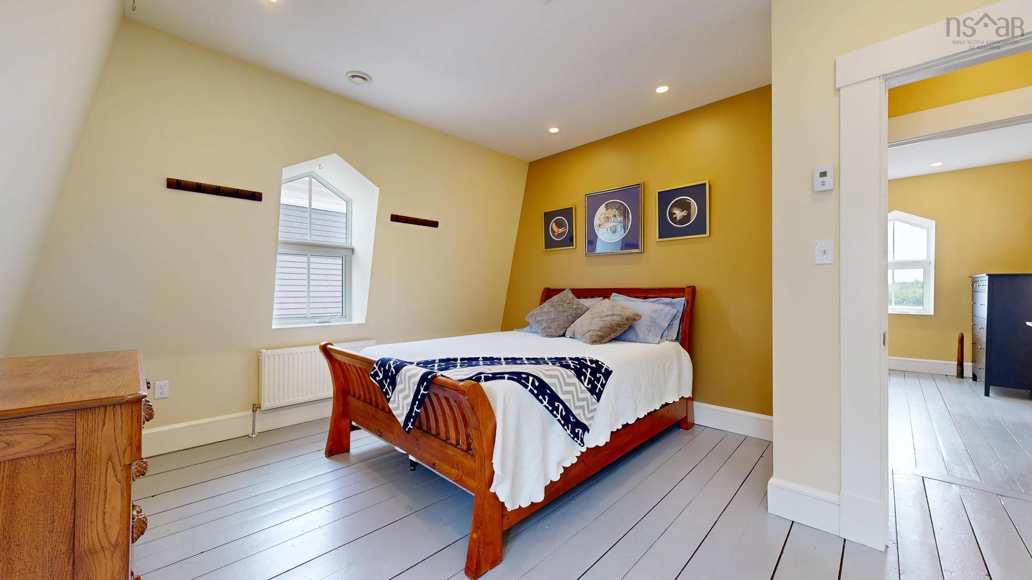 $995,000.00: 204 Pelham Street Lunenburg, Lunenburg