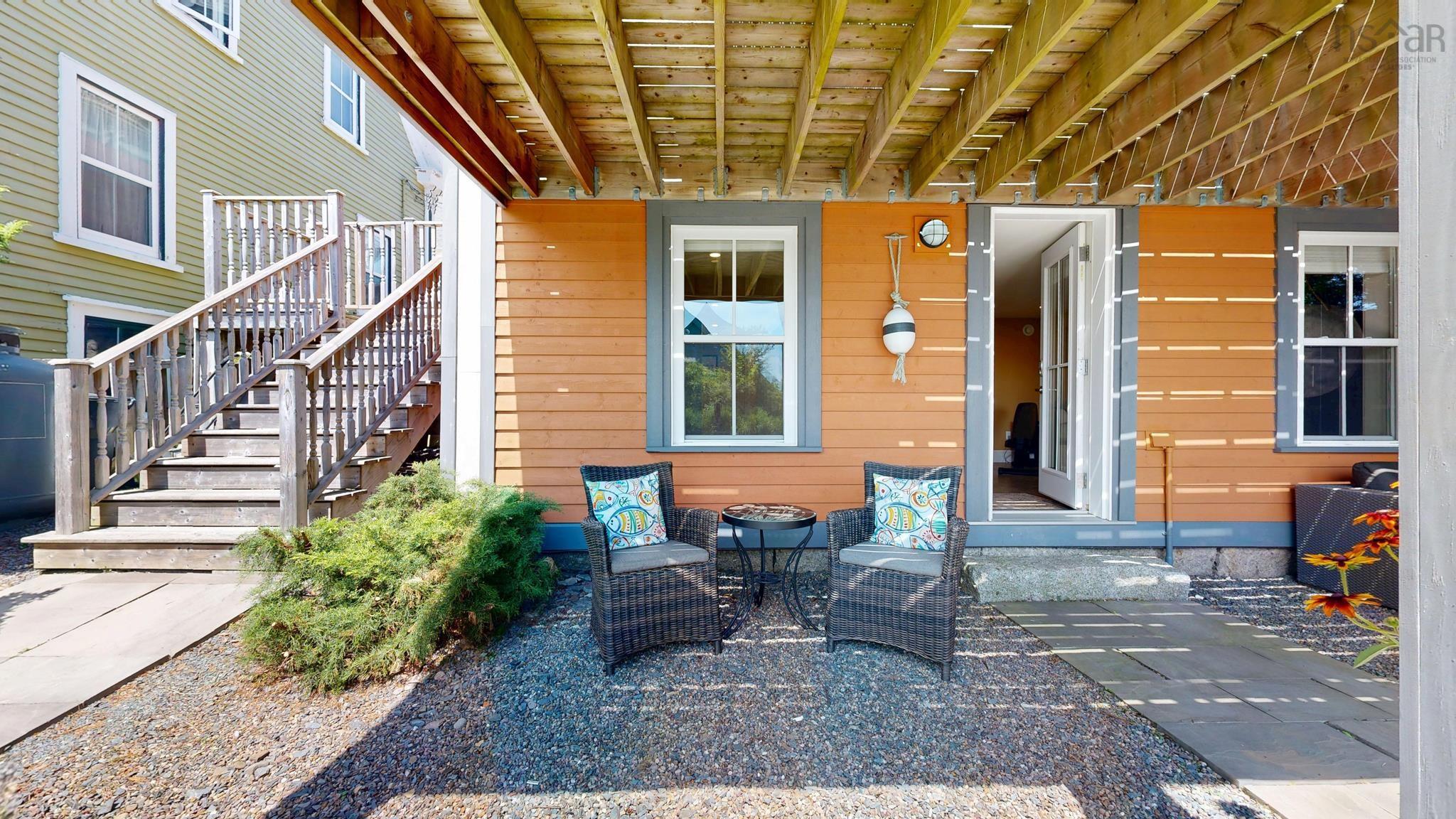 $995,000.00: 204 Pelham Street Lunenburg, Lunenburg