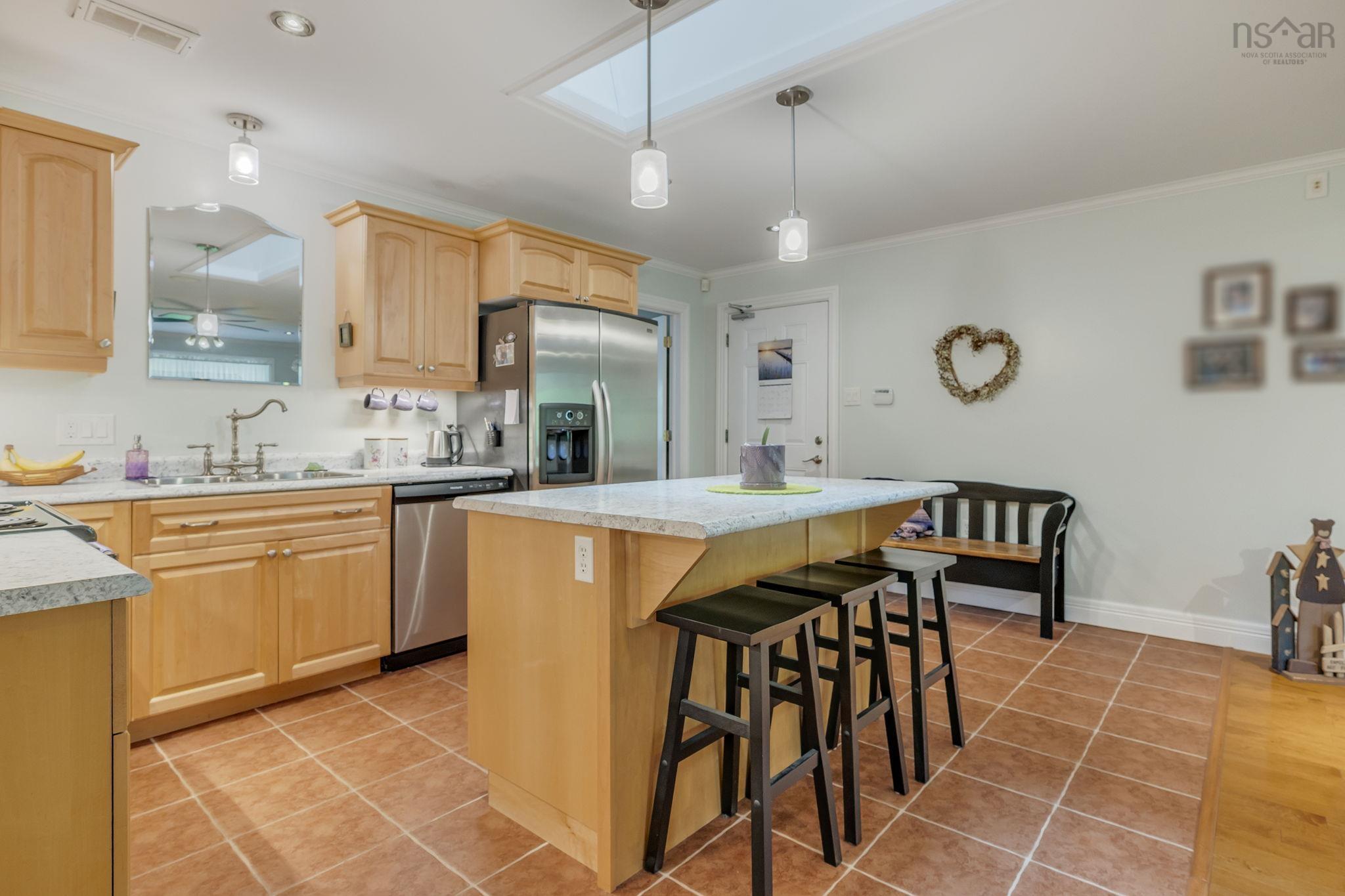 $649,900.00: 7450 Highway 14, Nine Mile River