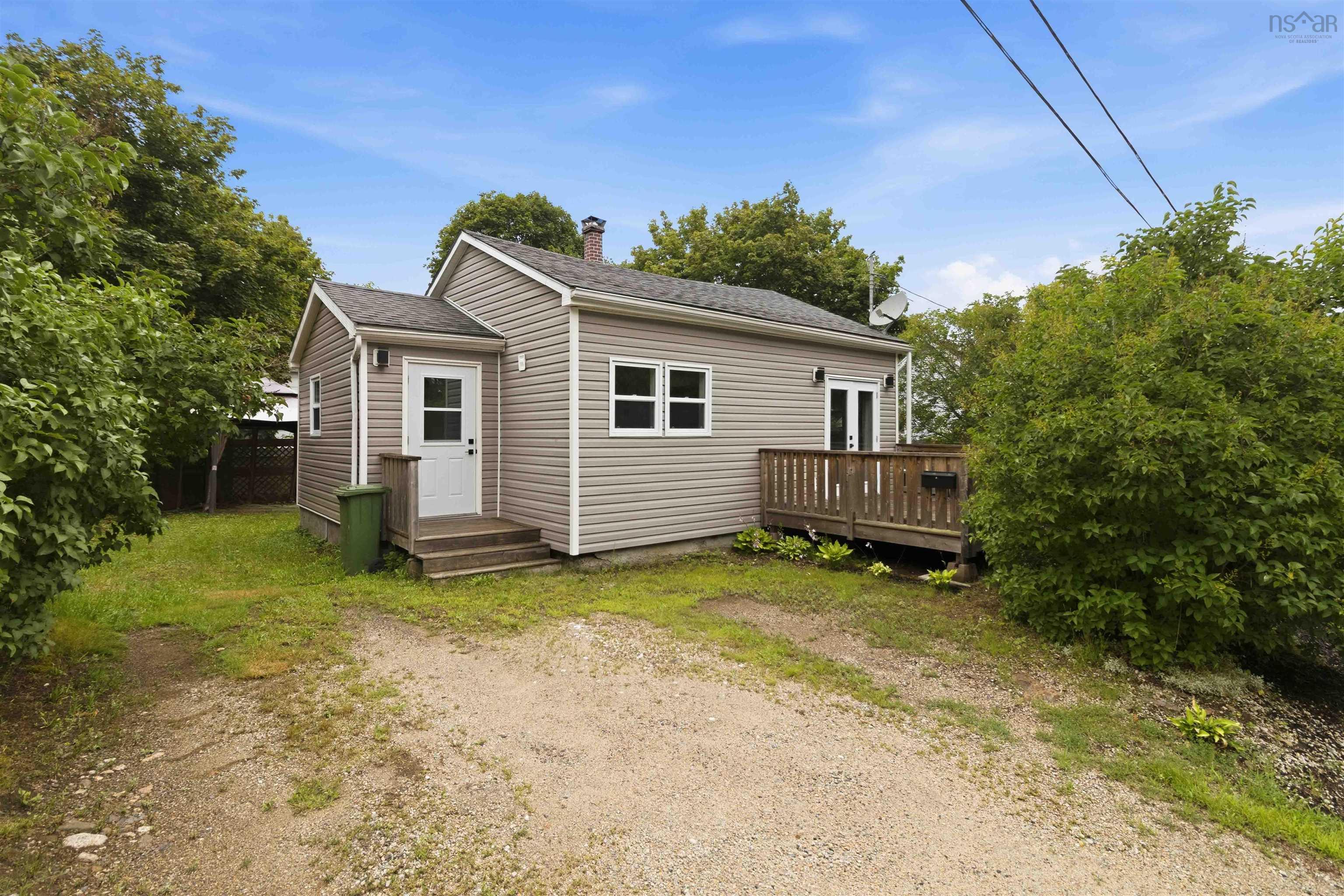 $279,900.00: 7 Eisenhauer Lane, Bridgewater