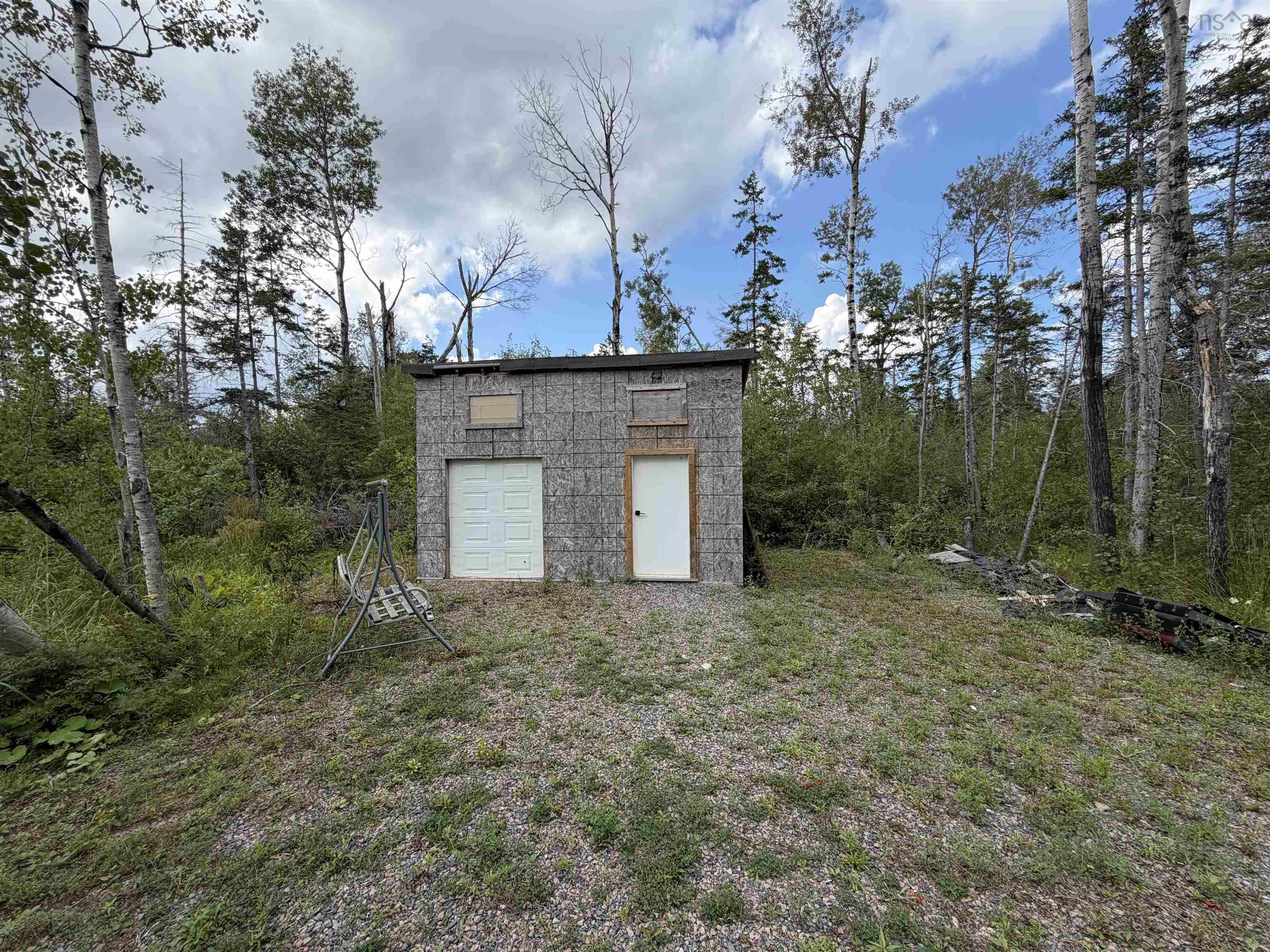 $80,000.00: 147 FERRY Branch, North Wallace