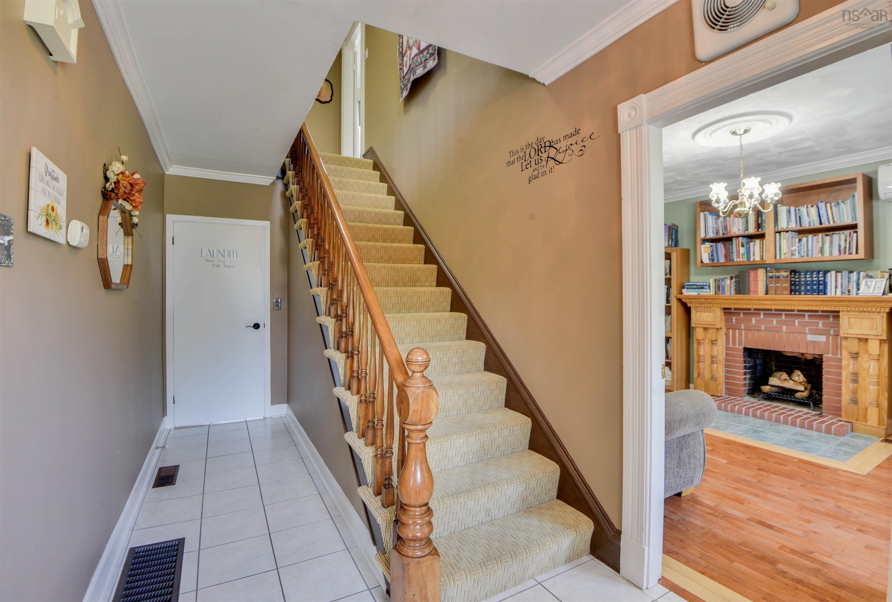 $565,000.00: 4289 West River East Side Road, Durham