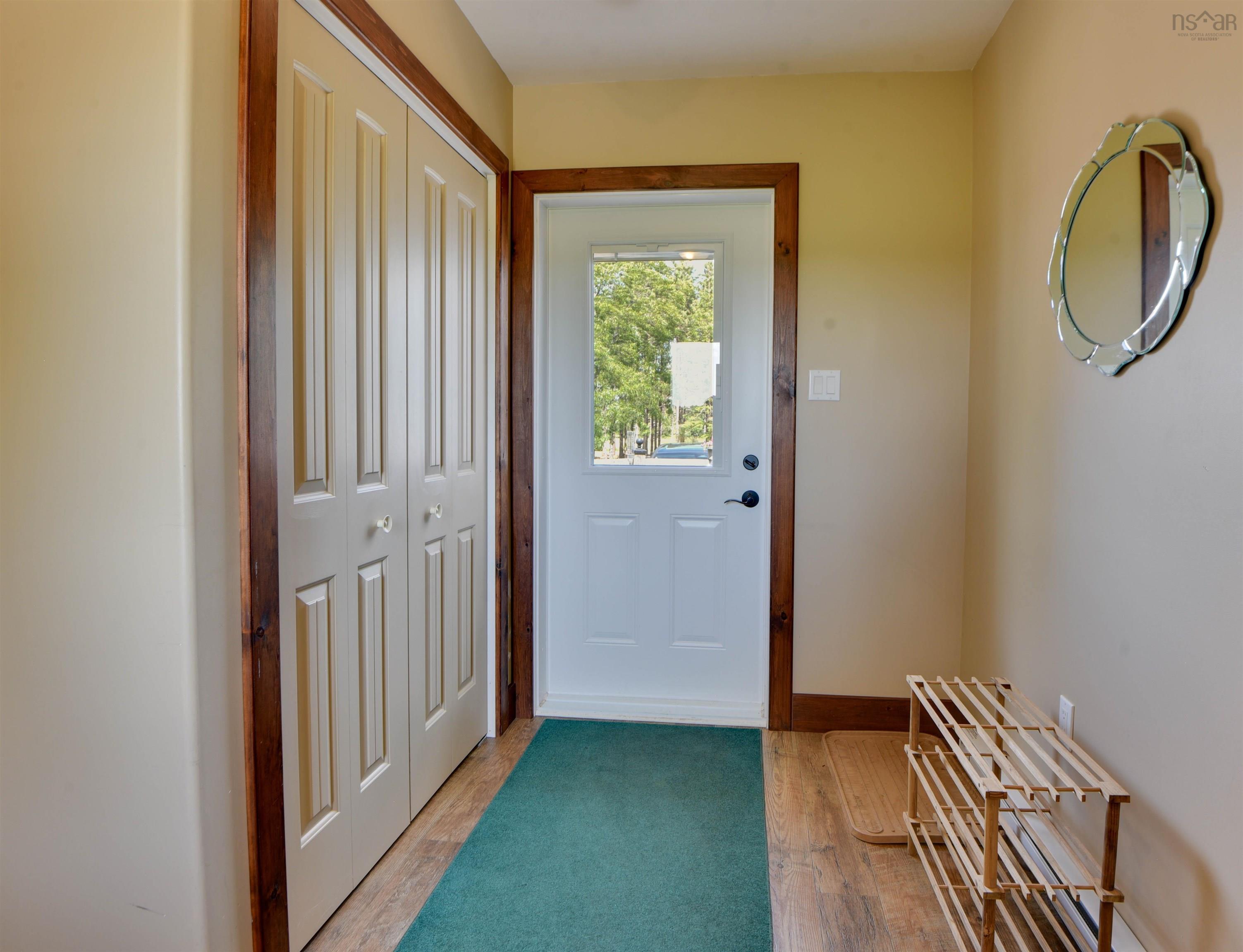 $565,000.00: 4289 West River East Side Road, Durham