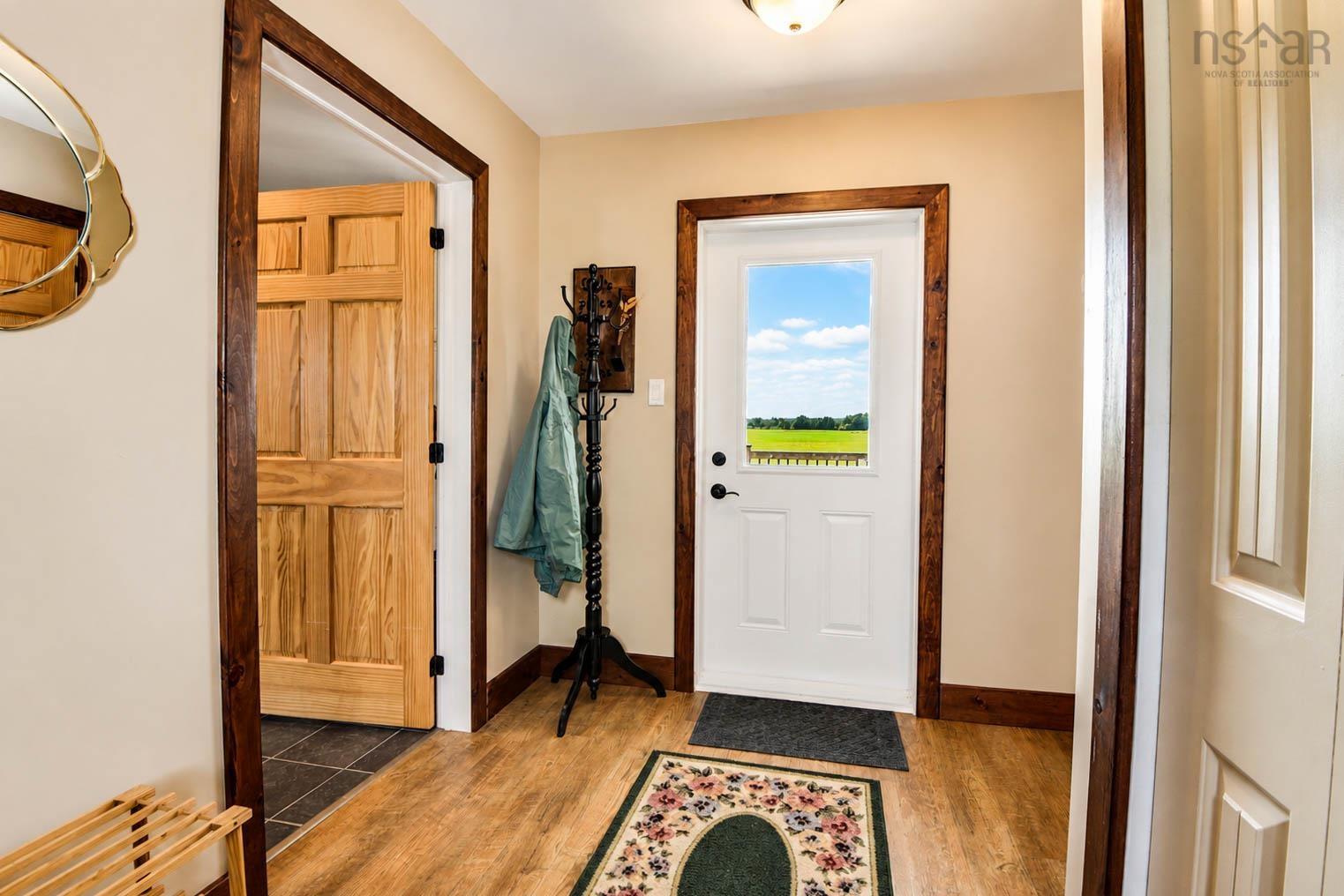 $565,000.00: 4289 West River East Side Road, Durham
