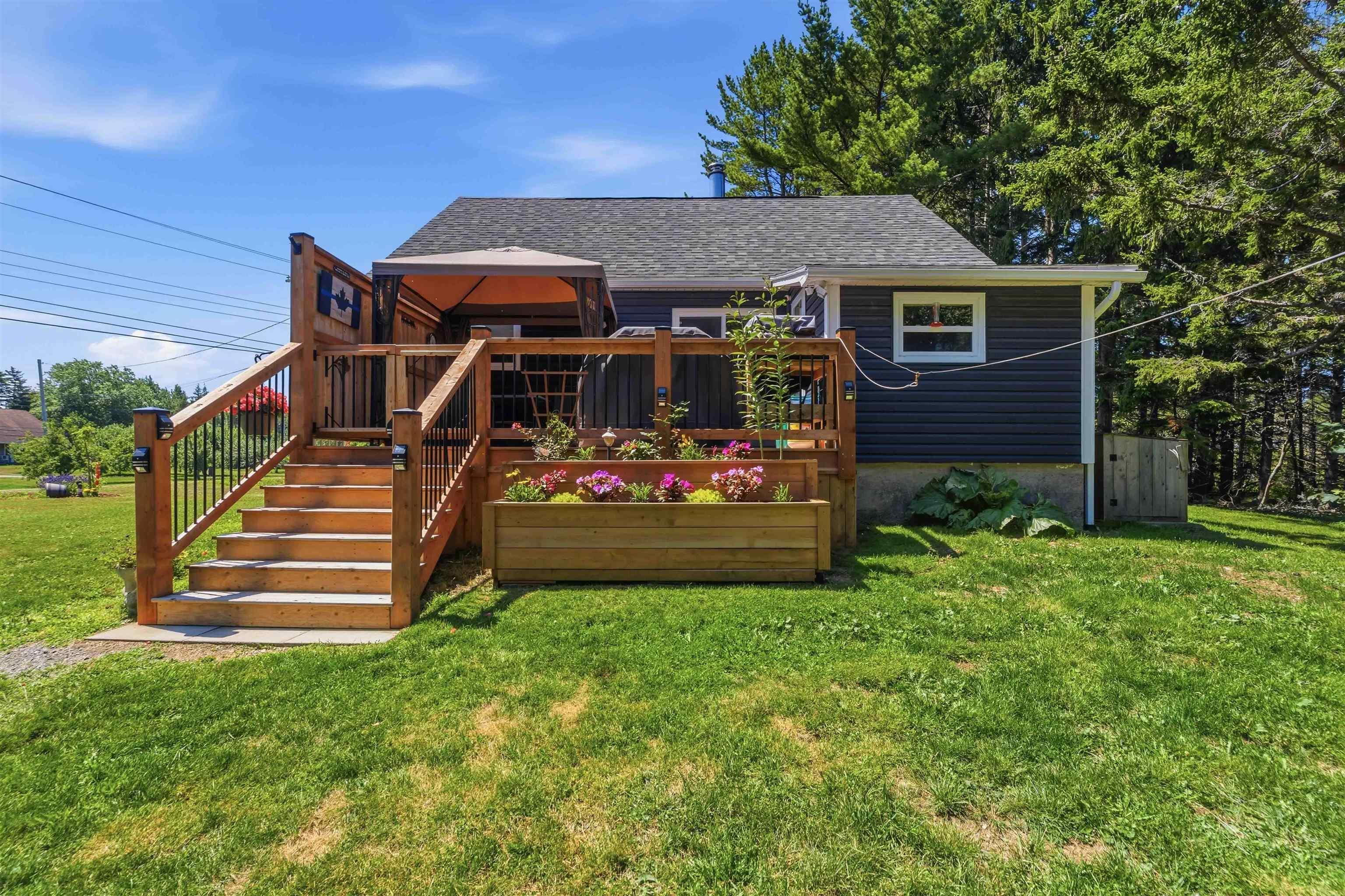 $329,900.00: 219 Chemin Ptit Paradis Road, St. Bernard