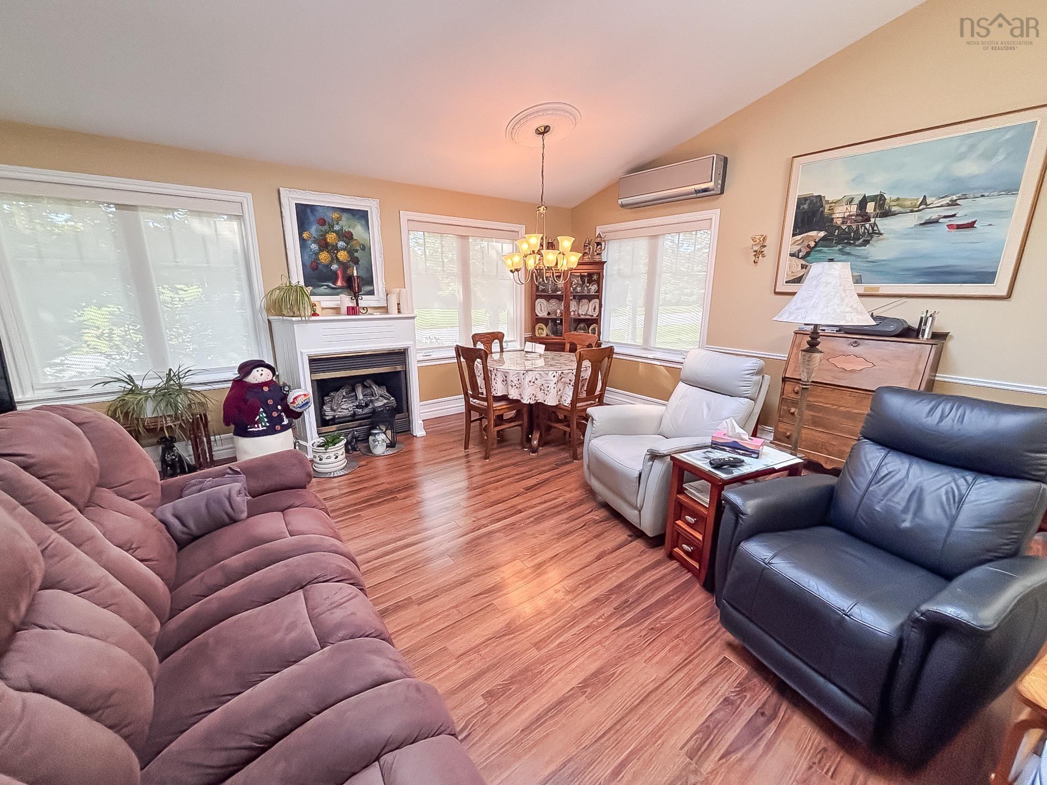 $699,900.00: 259 Feeners Corner Road, West Northfield