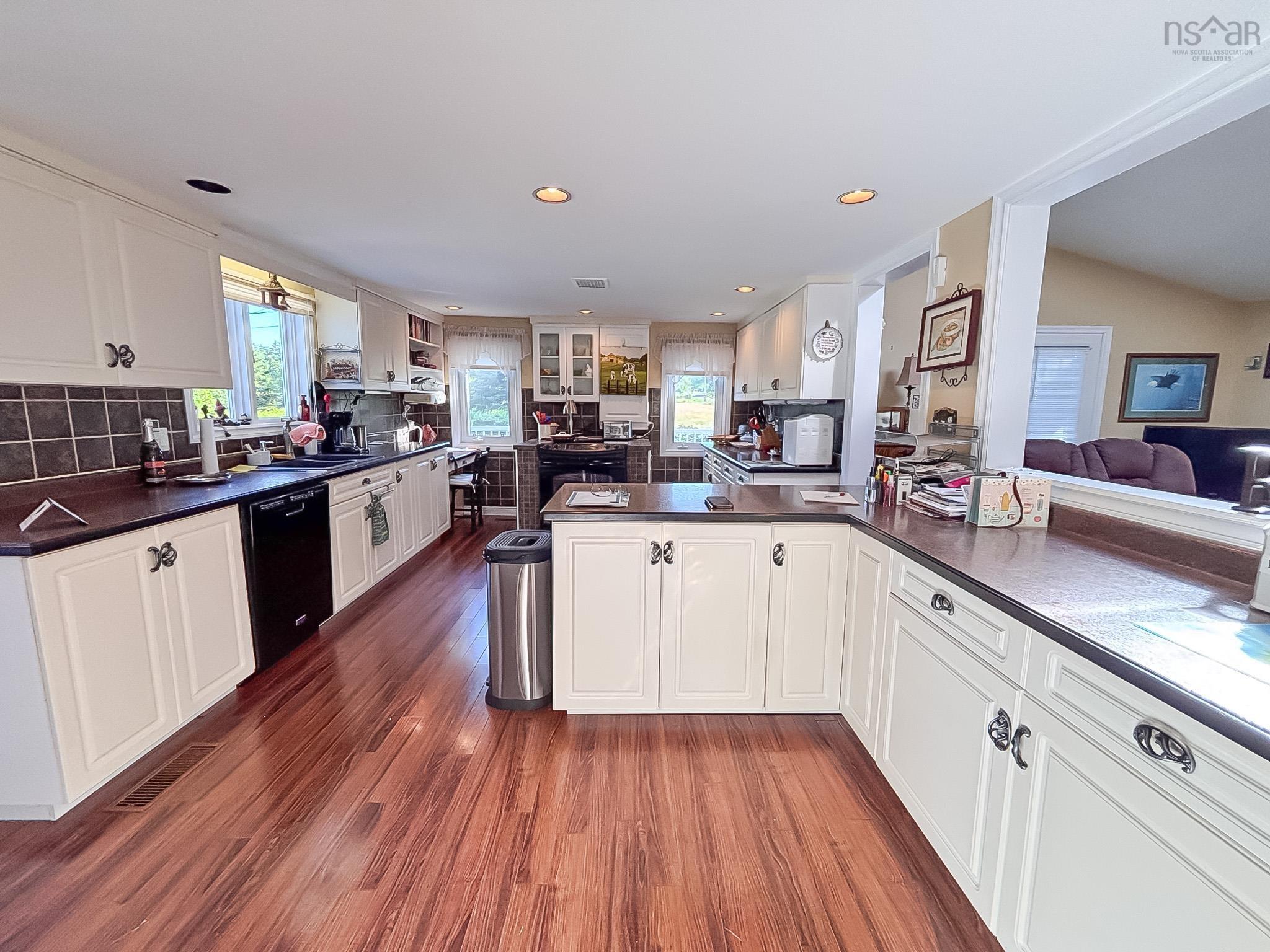 $699,900.00: 259 Feeners Corner Road, West Northfield
