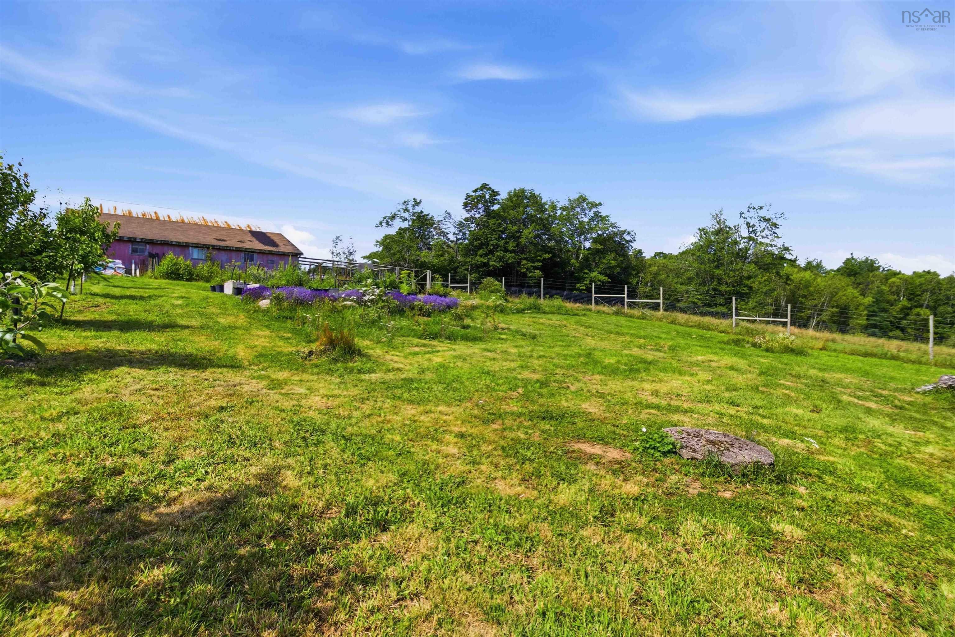 $749,900.00: 1368 Highway 208, Simpsons Corner