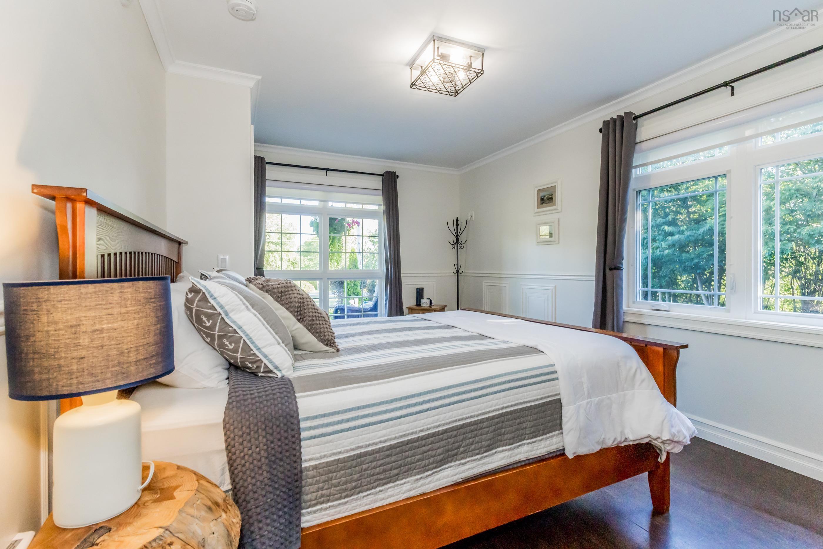 $372,500.00: 219 West Old Post Road, Smiths Cove
