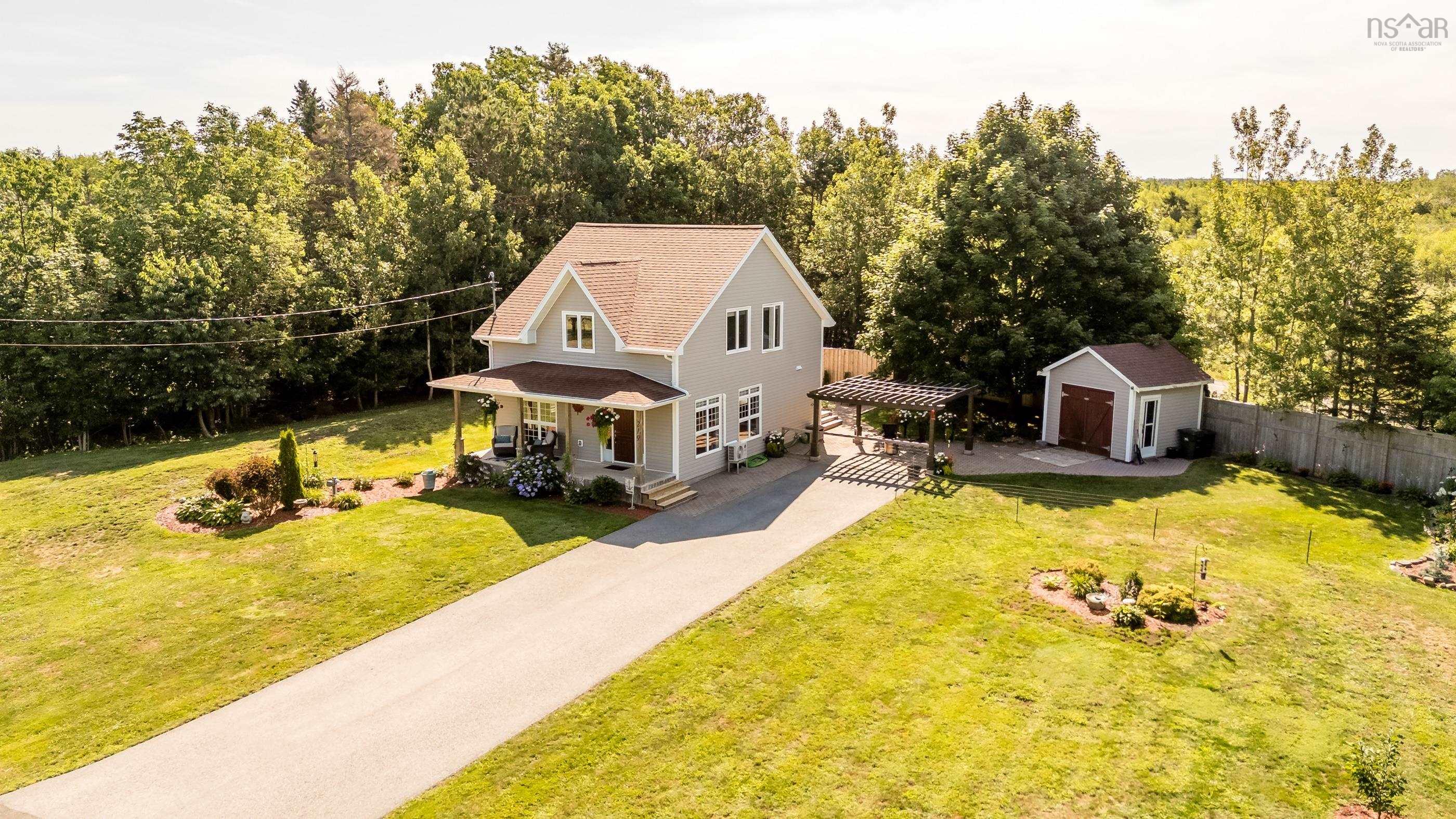 $372,500.00: 219 West Old Post Road, Smiths Cove
