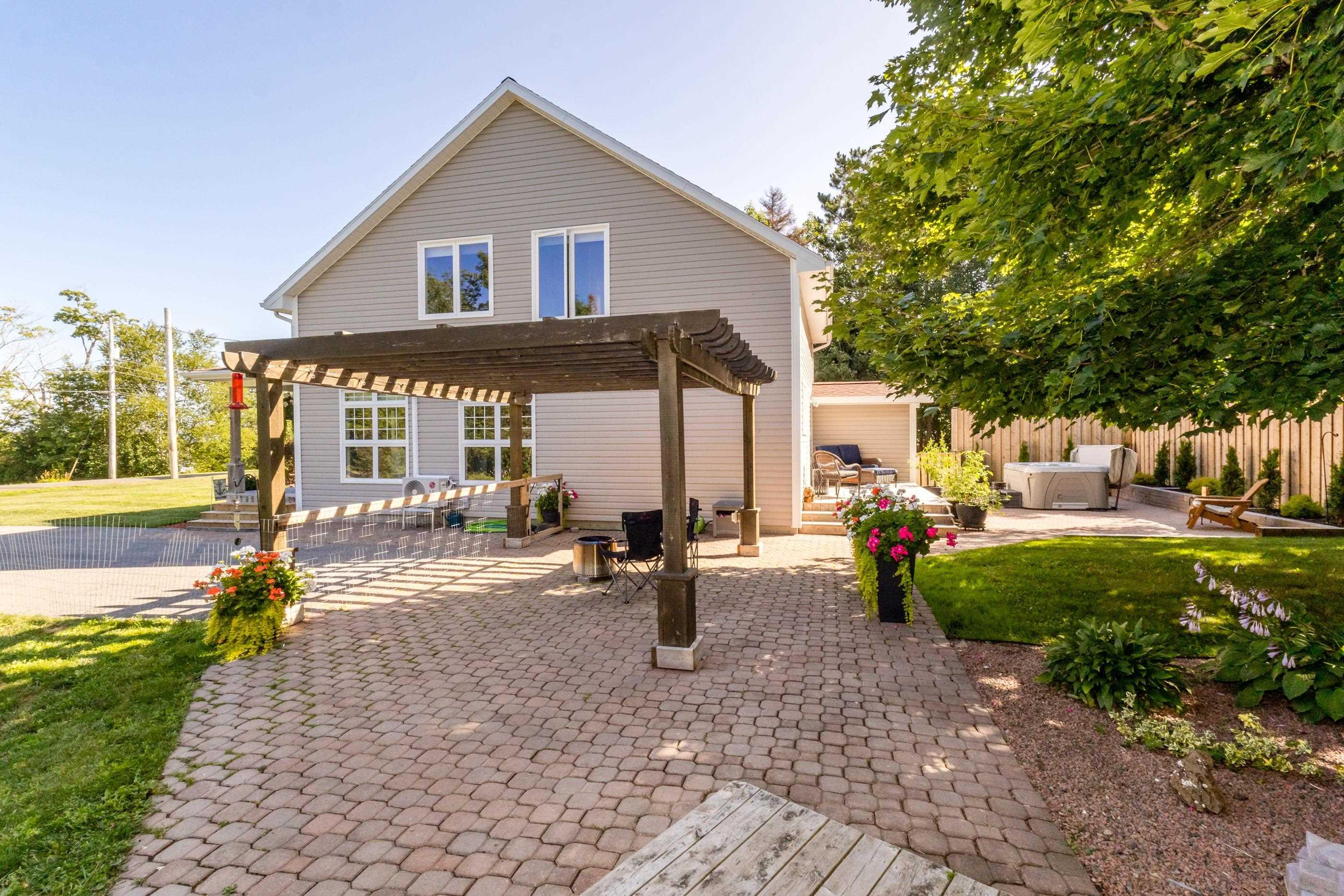$372,500.00: 219 West Old Post Road, Smiths Cove