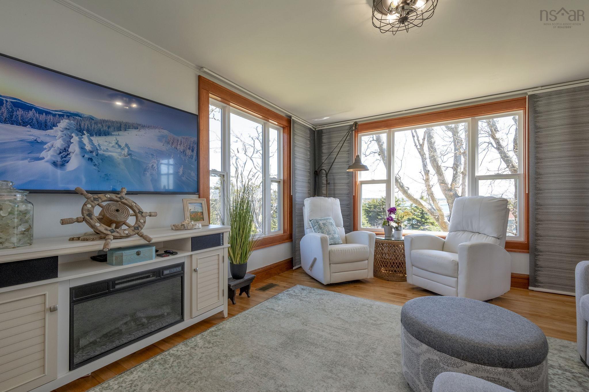 $549,000.00: 1772 304 Highway, Cape Forchu