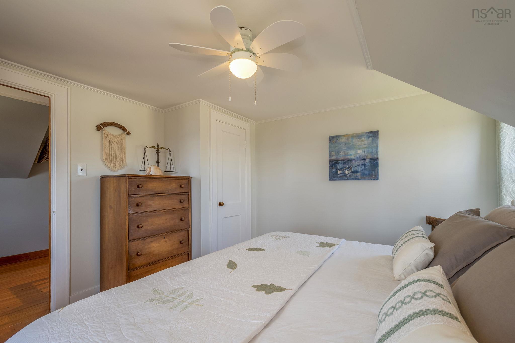$549,000.00: 1772 304 Highway, Cape Forchu