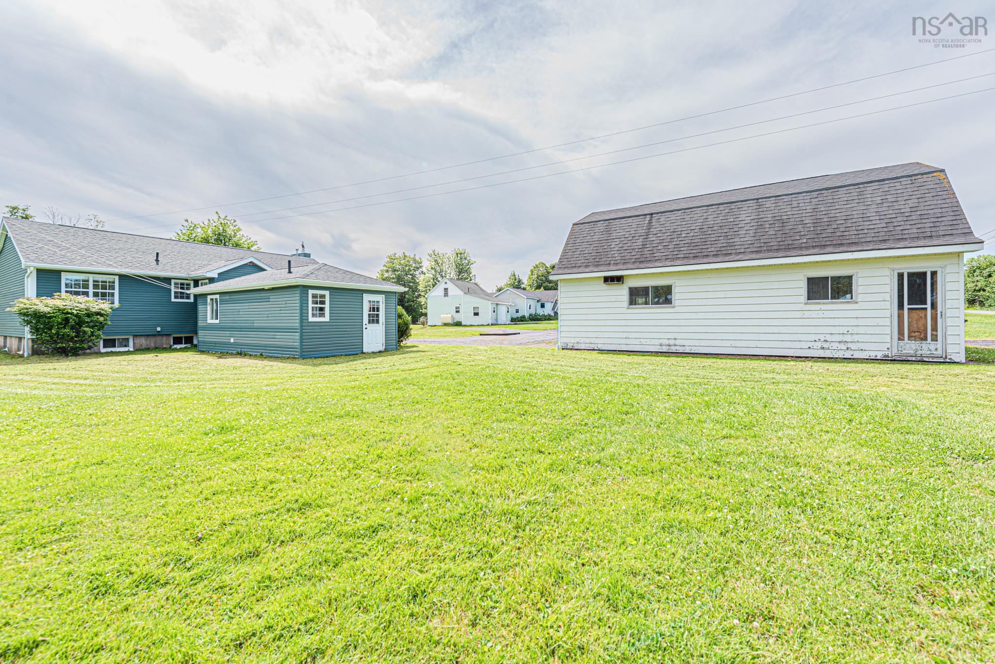 $399,900.00: 112 Pleasant Street, Stellarton