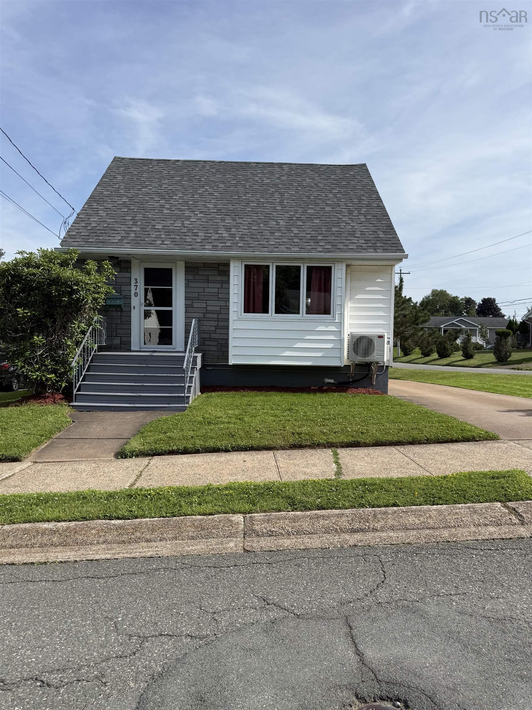 $239,900.00: 370 Victoria Avenue, New Glasgow