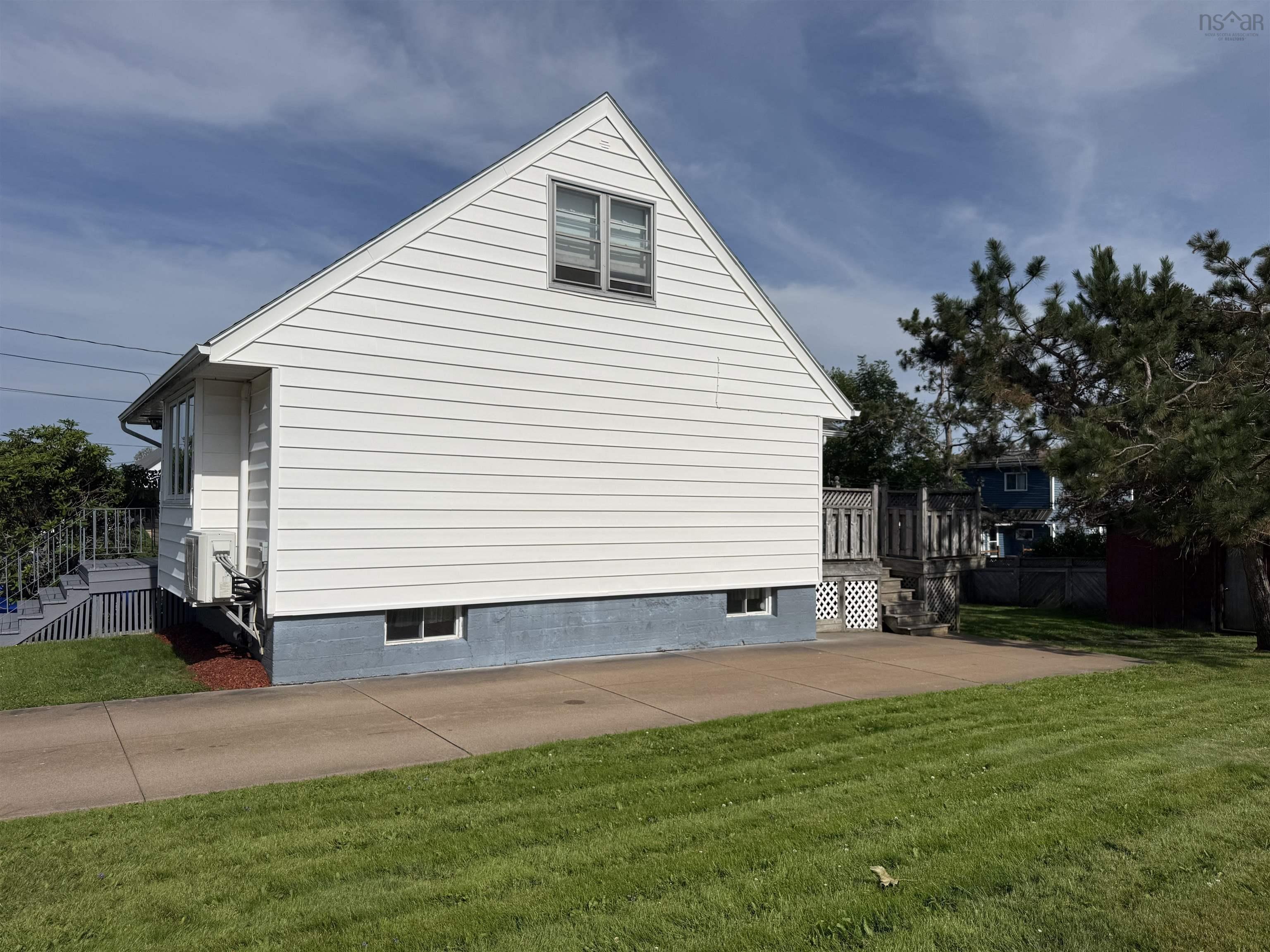 $239,900.00: 370 Victoria Avenue, New Glasgow