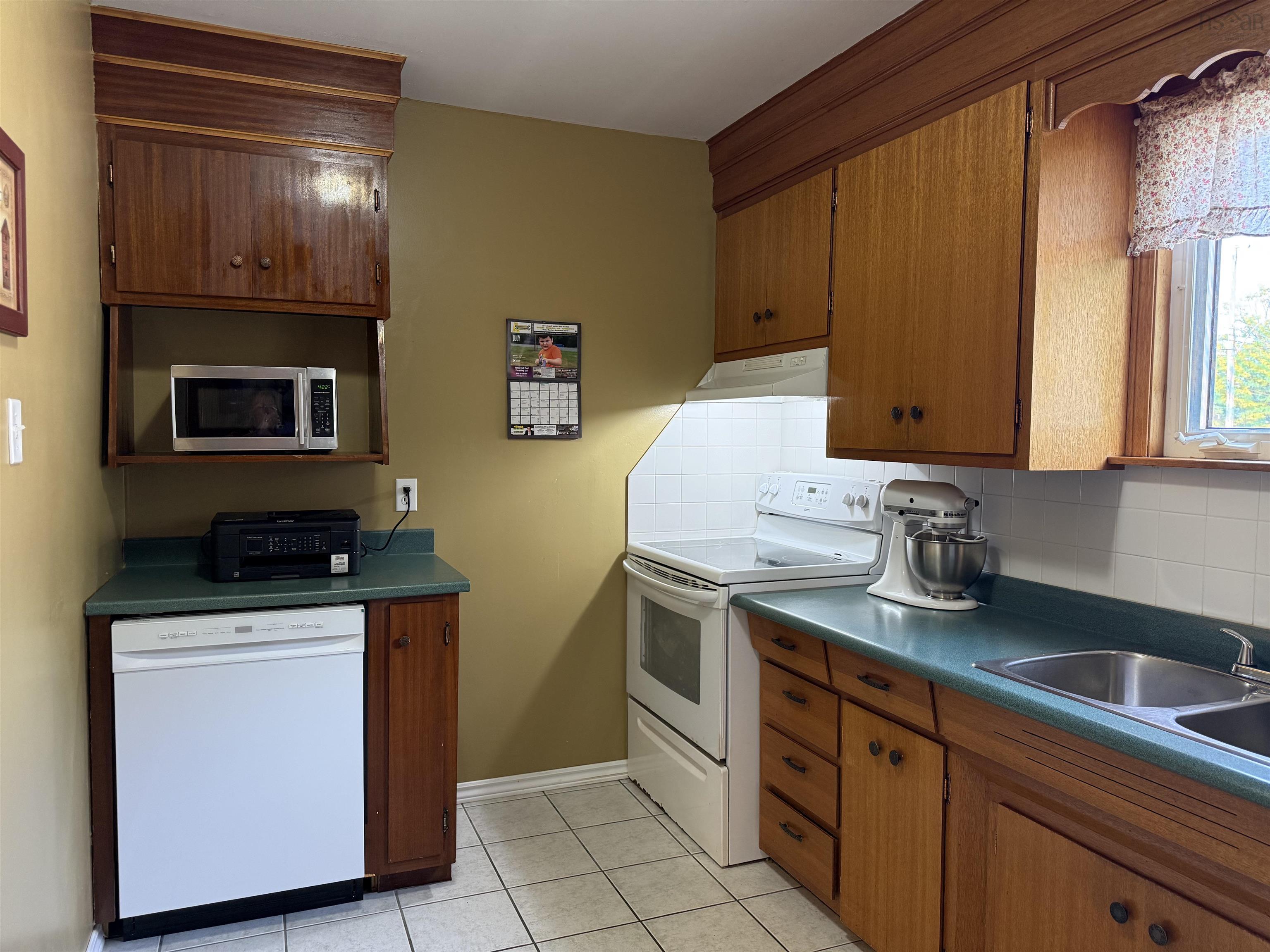 $239,900.00: 370 Victoria Avenue, New Glasgow