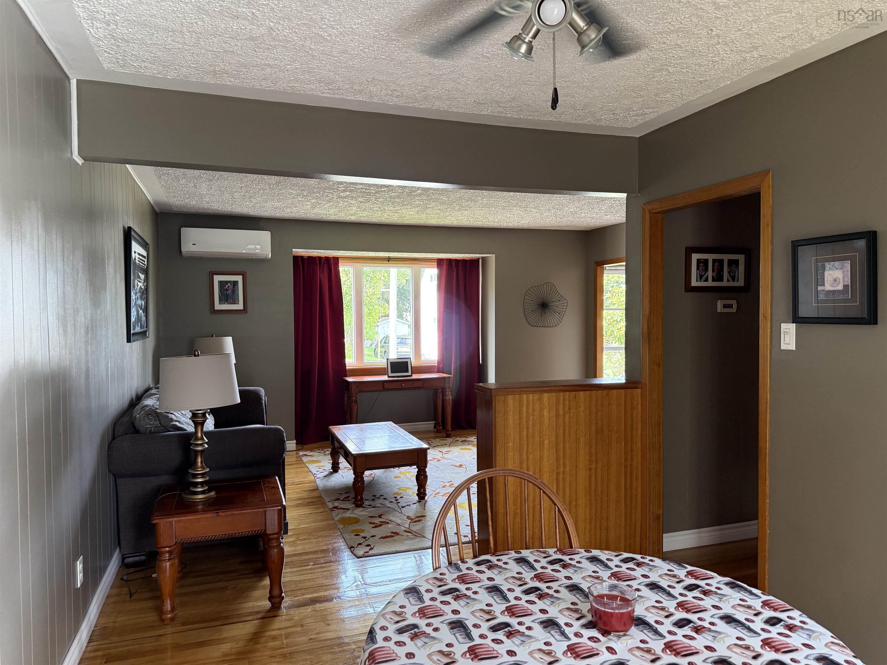 $239,900.00: 370 Victoria Avenue, New Glasgow