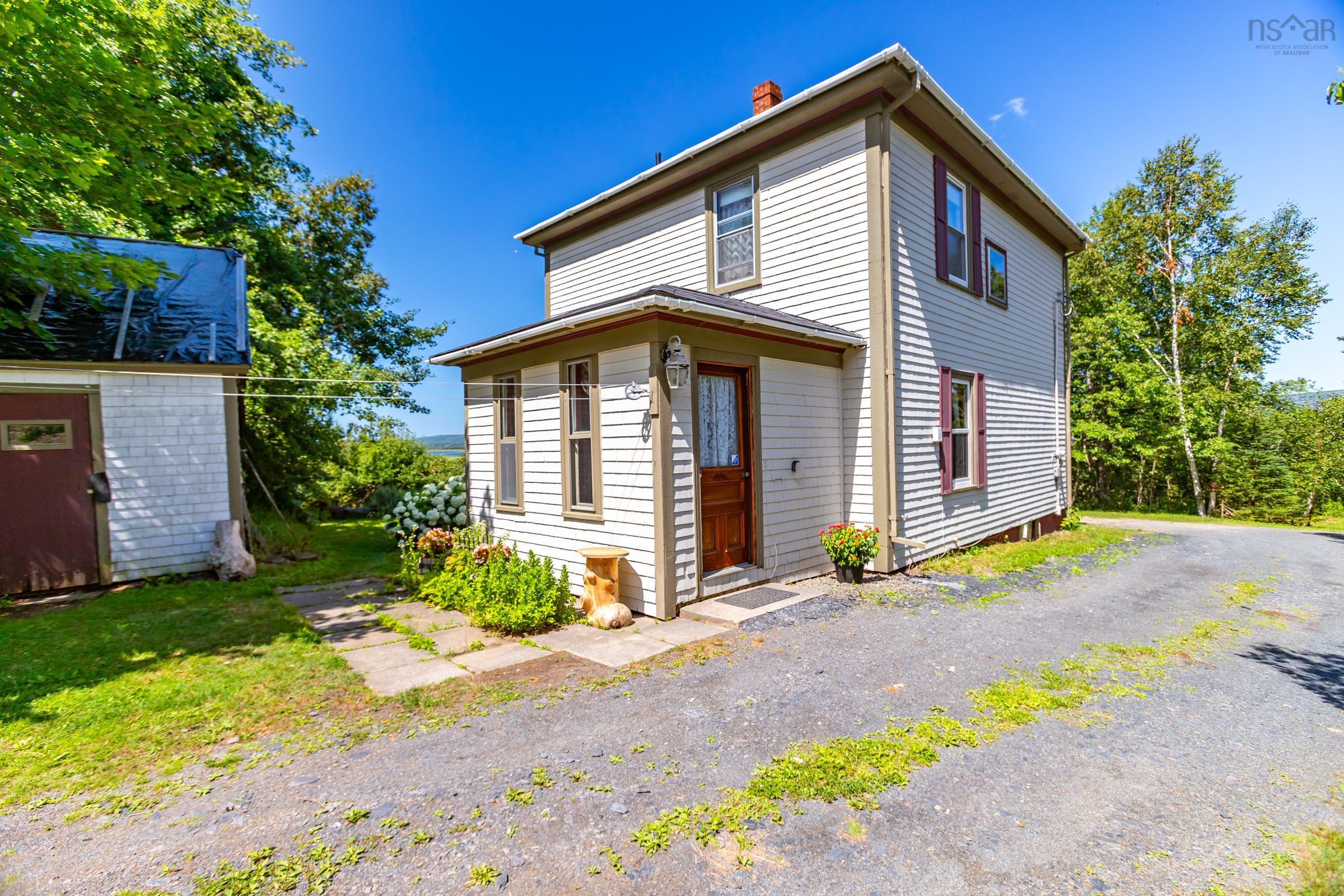 $409,900.00: 3648 Highway 1, Allains Creek