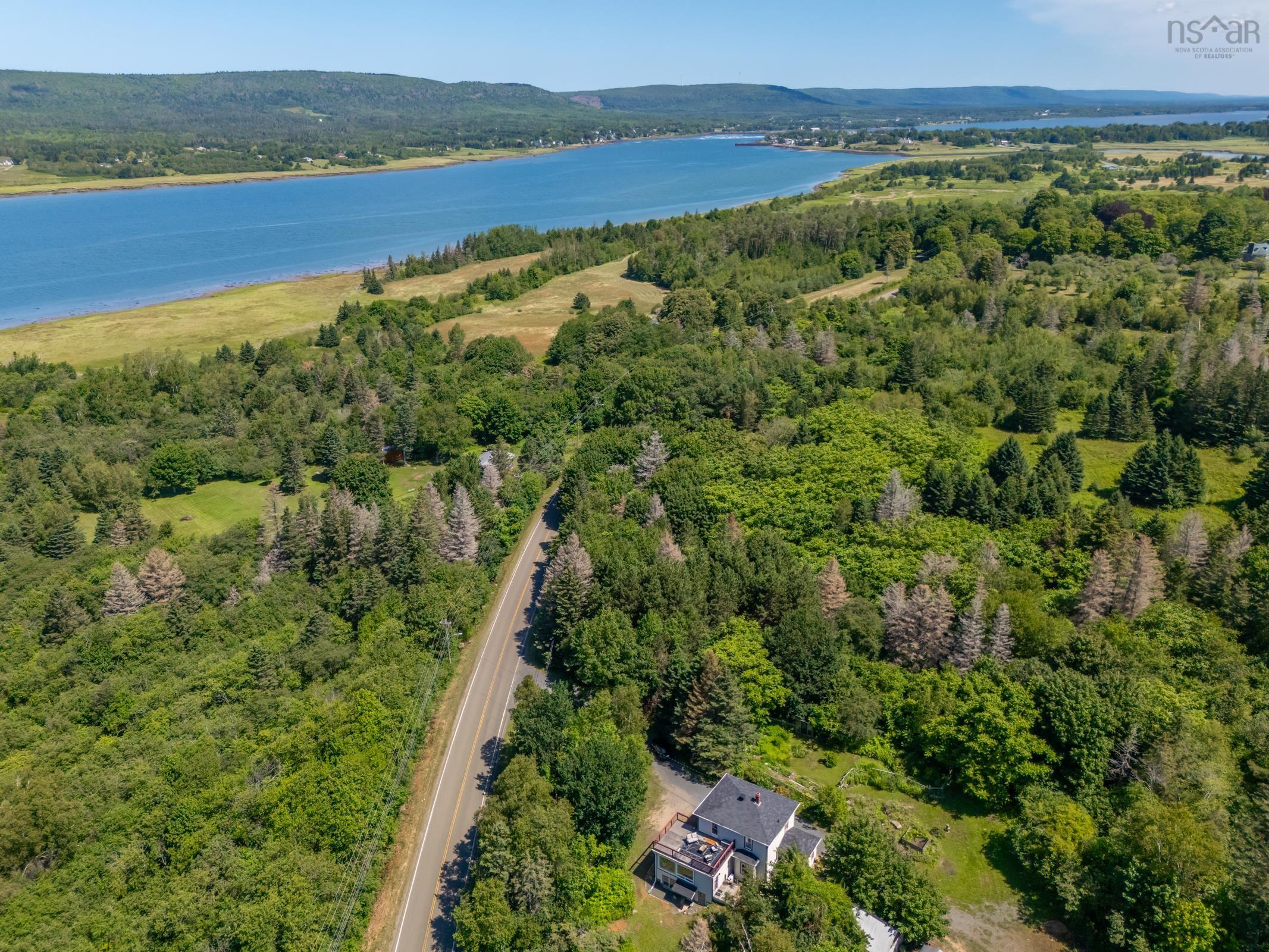 $409,900.00: 3648 Highway 1, Allains Creek