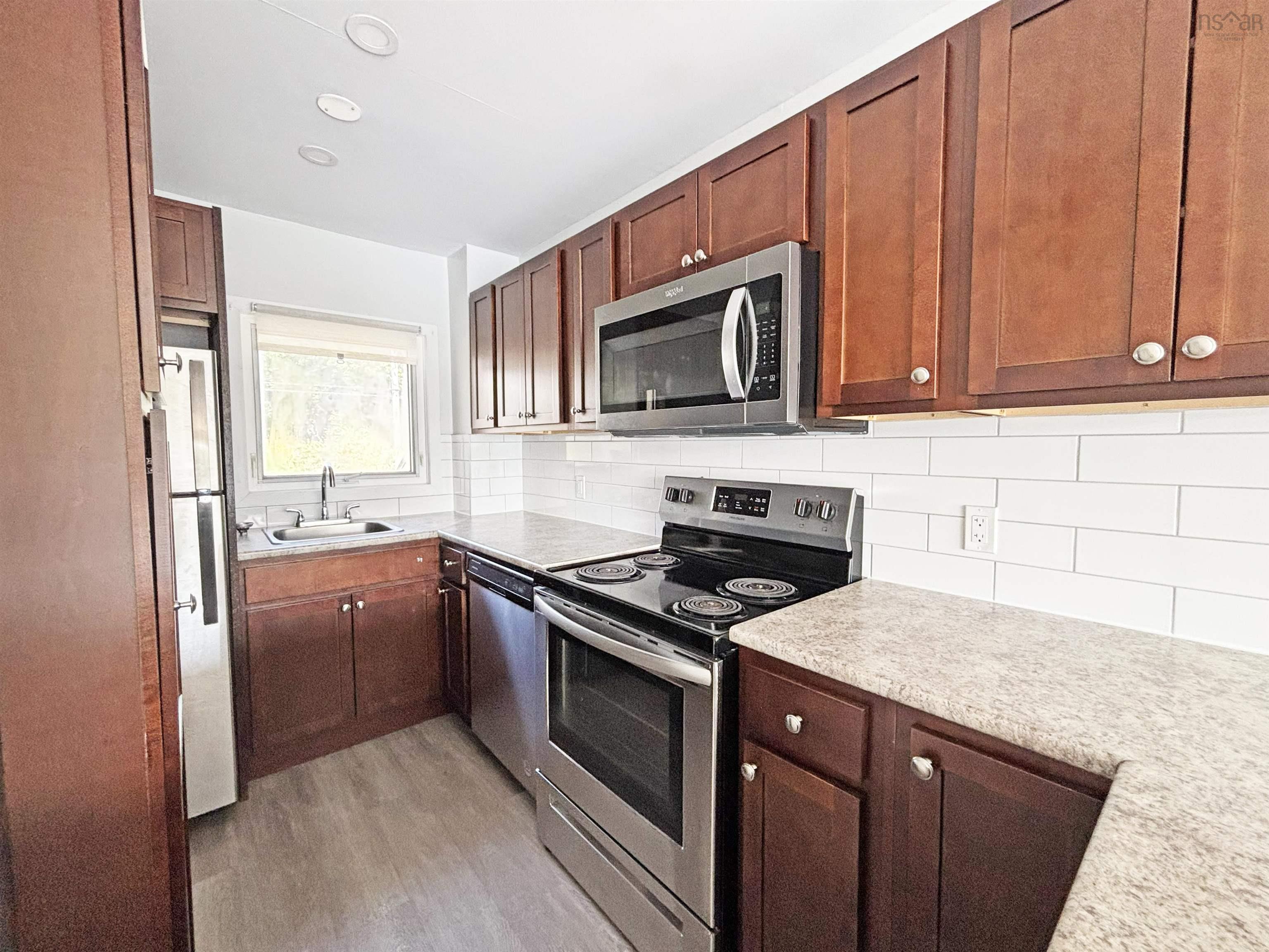 479 Shore Drive Drive, Bedford, NS (MLS 202618754)