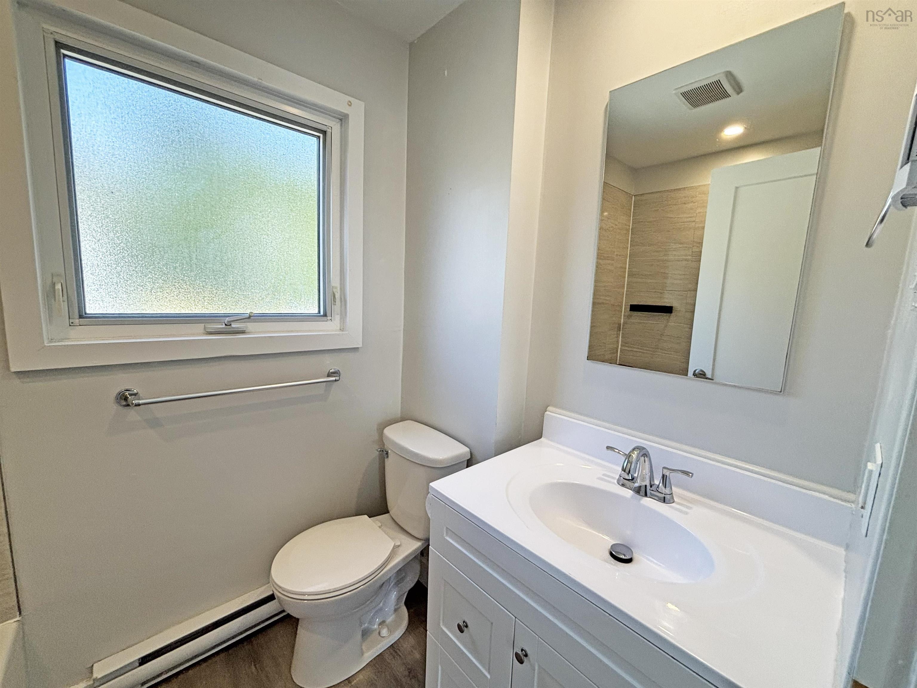 479 Shore Drive Drive, Bedford, NS (MLS 202618754)