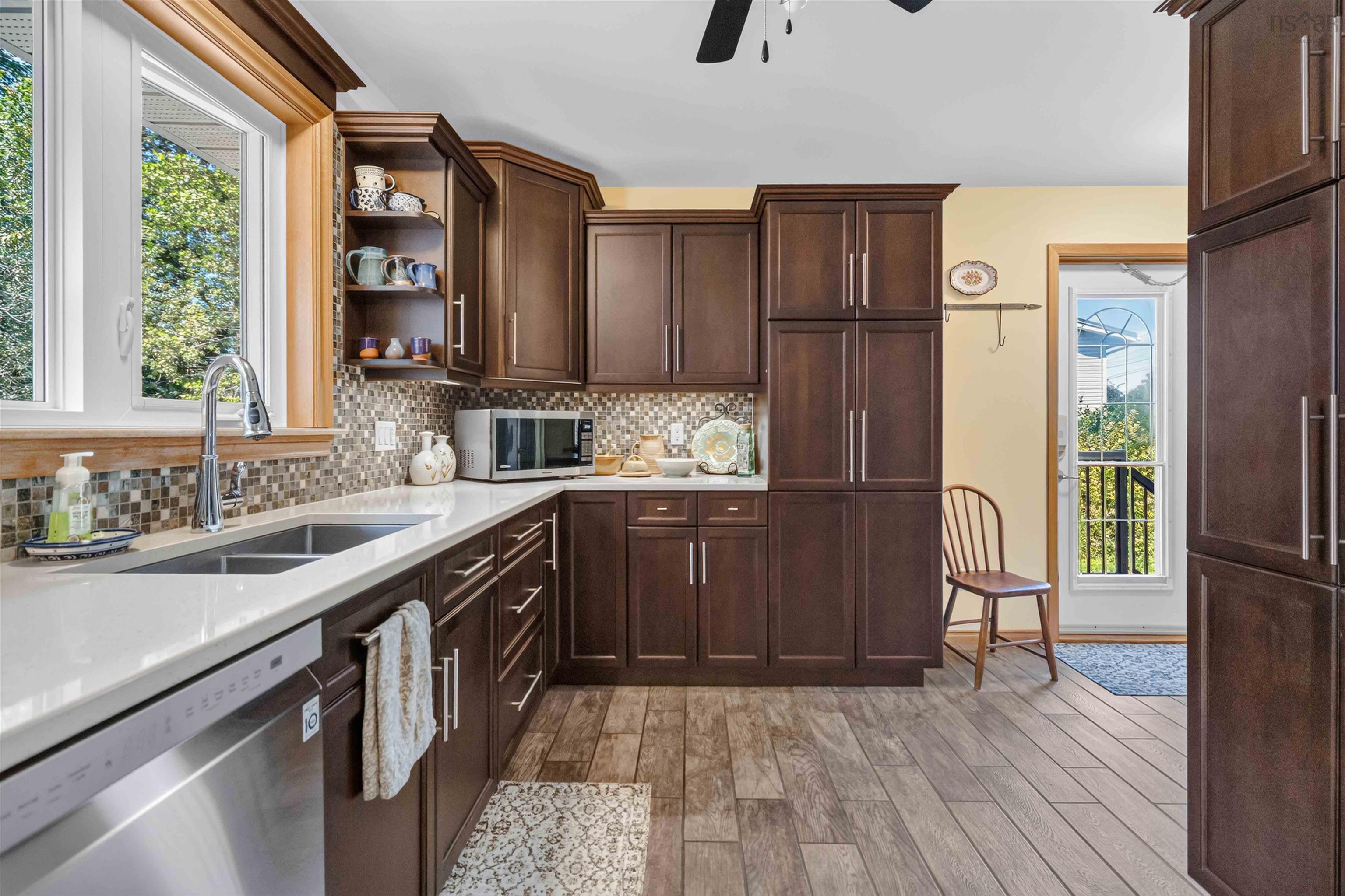 $519,900.00: 32 Pinecrest Boulevard, Bridgewater
