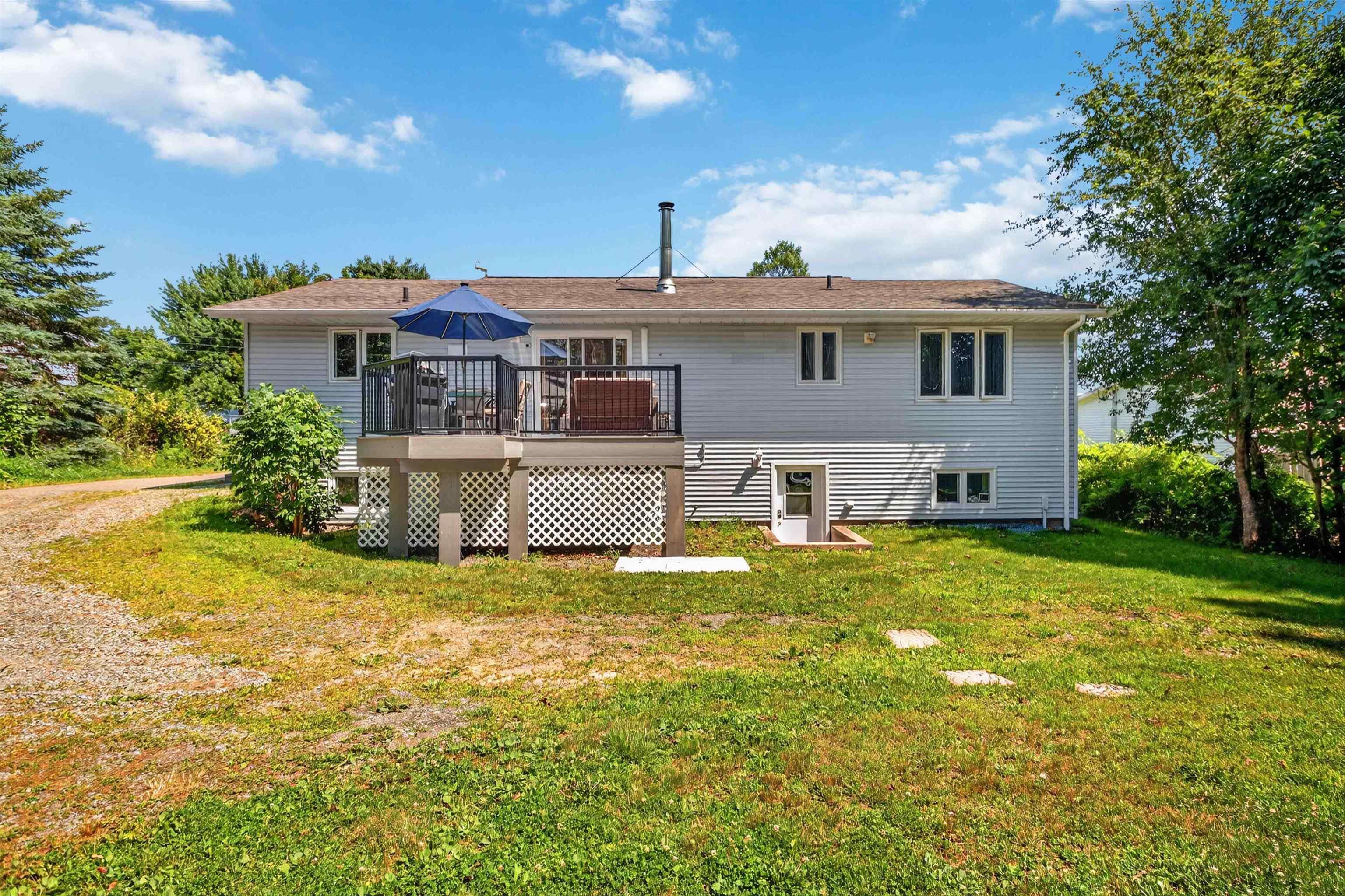 $519,900.00: 32 Pinecrest Boulevard, Bridgewater