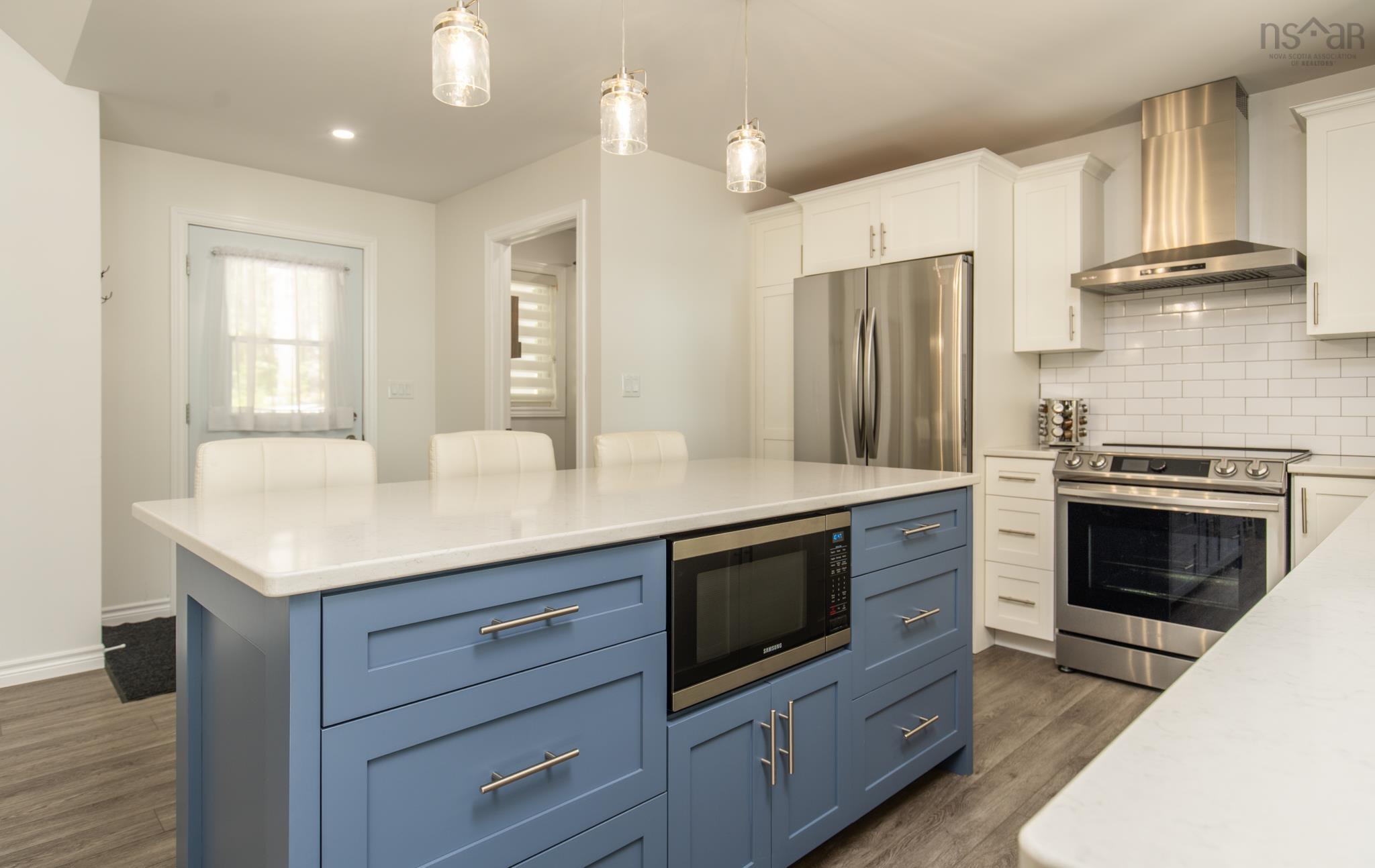 $660,000.00: 120 Kempt Back Lake Road, Kemptville