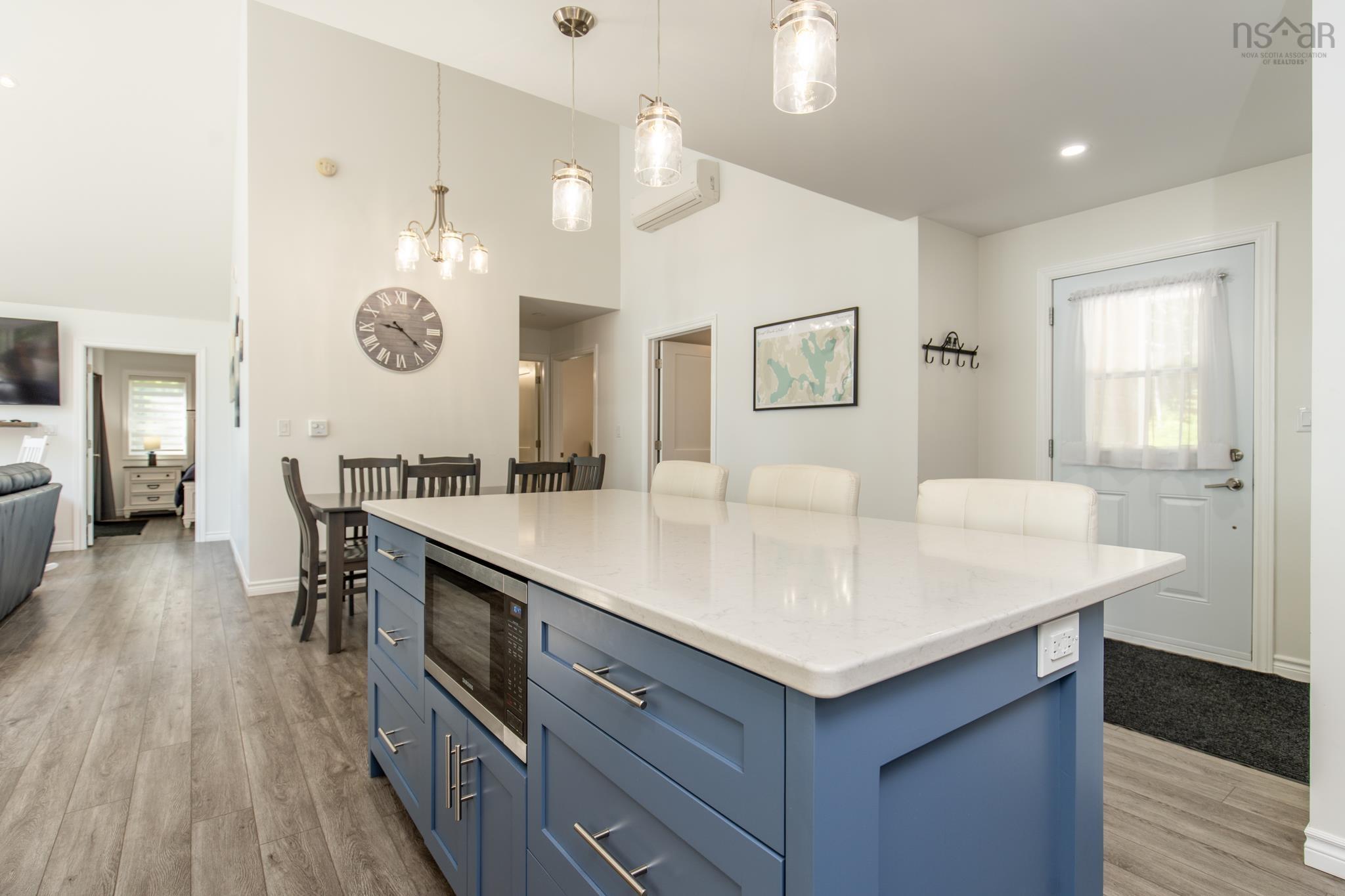 $660,000.00: 120 Kempt Back Lake Road, Kemptville