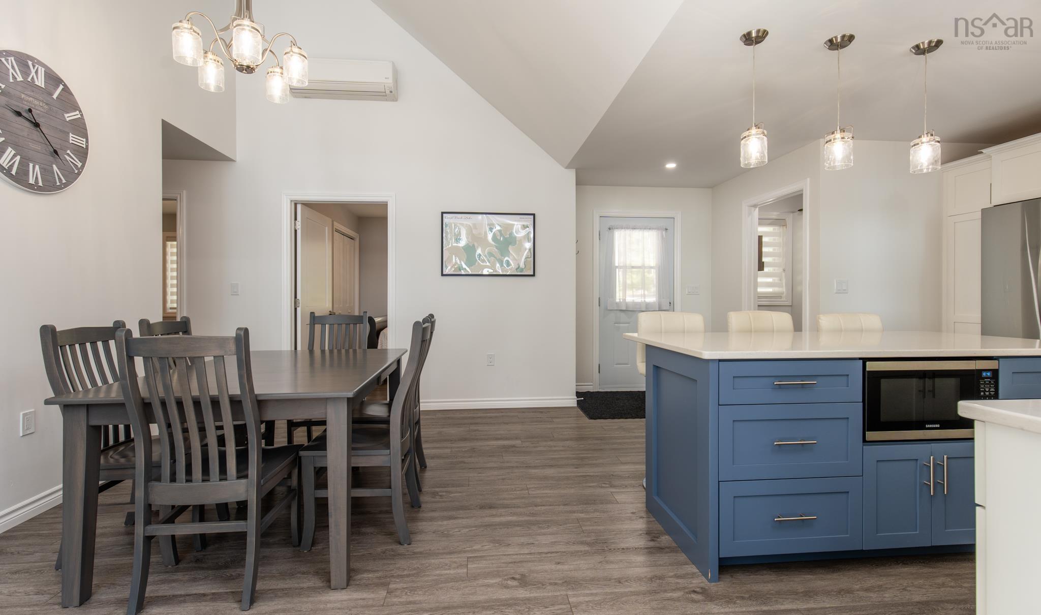 $660,000.00: 120 Kempt Back Lake Road, Kemptville