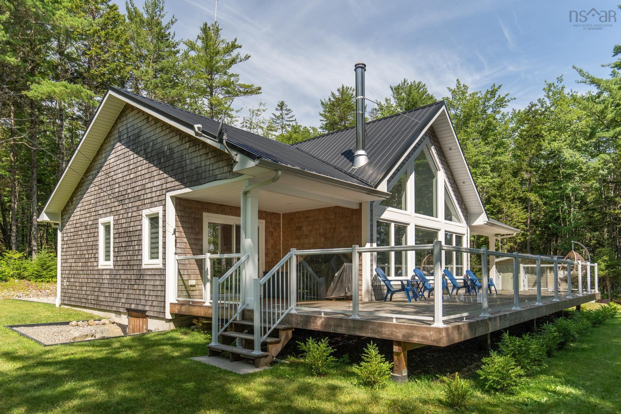 $660,000.00: 120 Kempt Back Lake Road, Kemptville