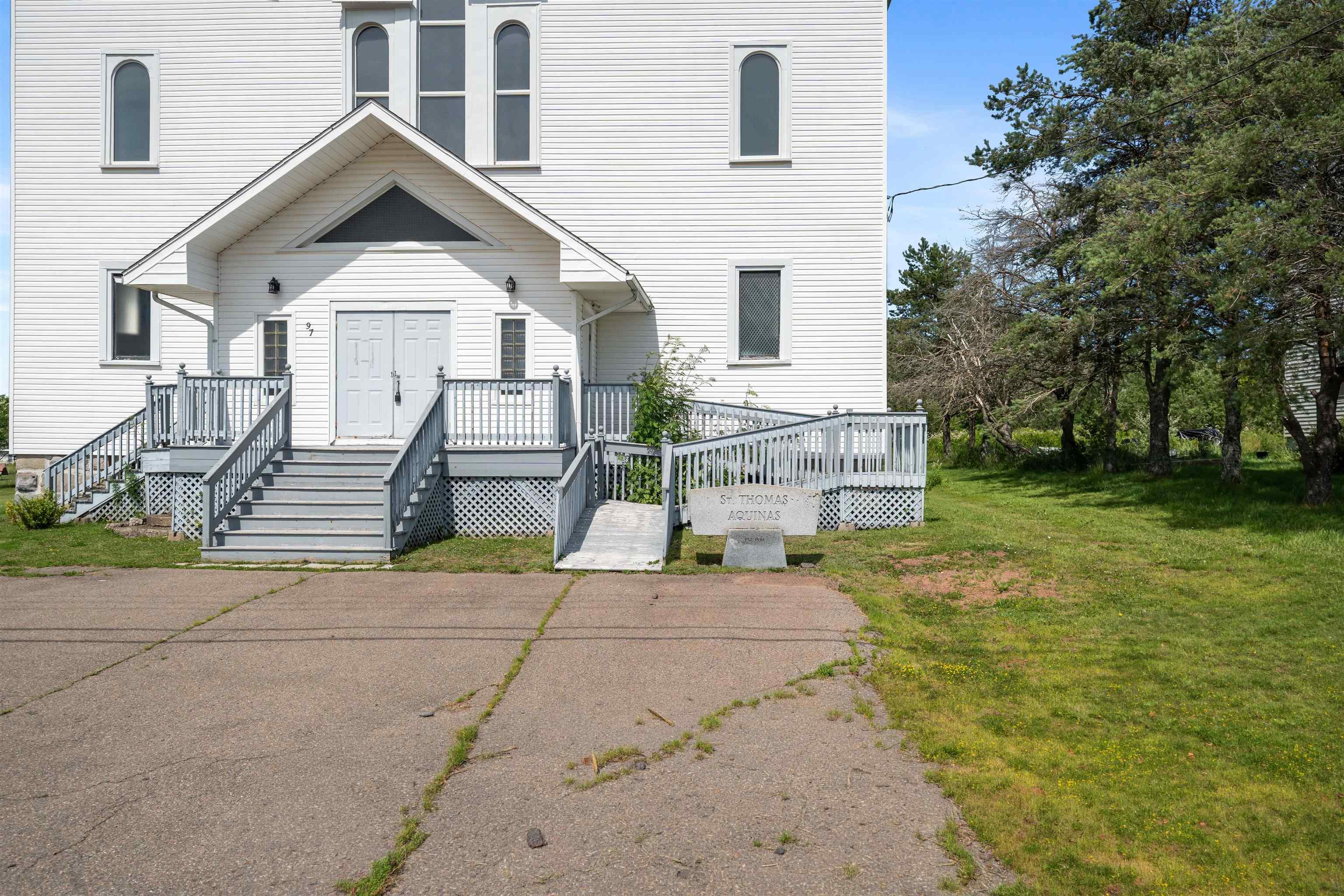 $115,900.00: 97 Highway 242, Joggins