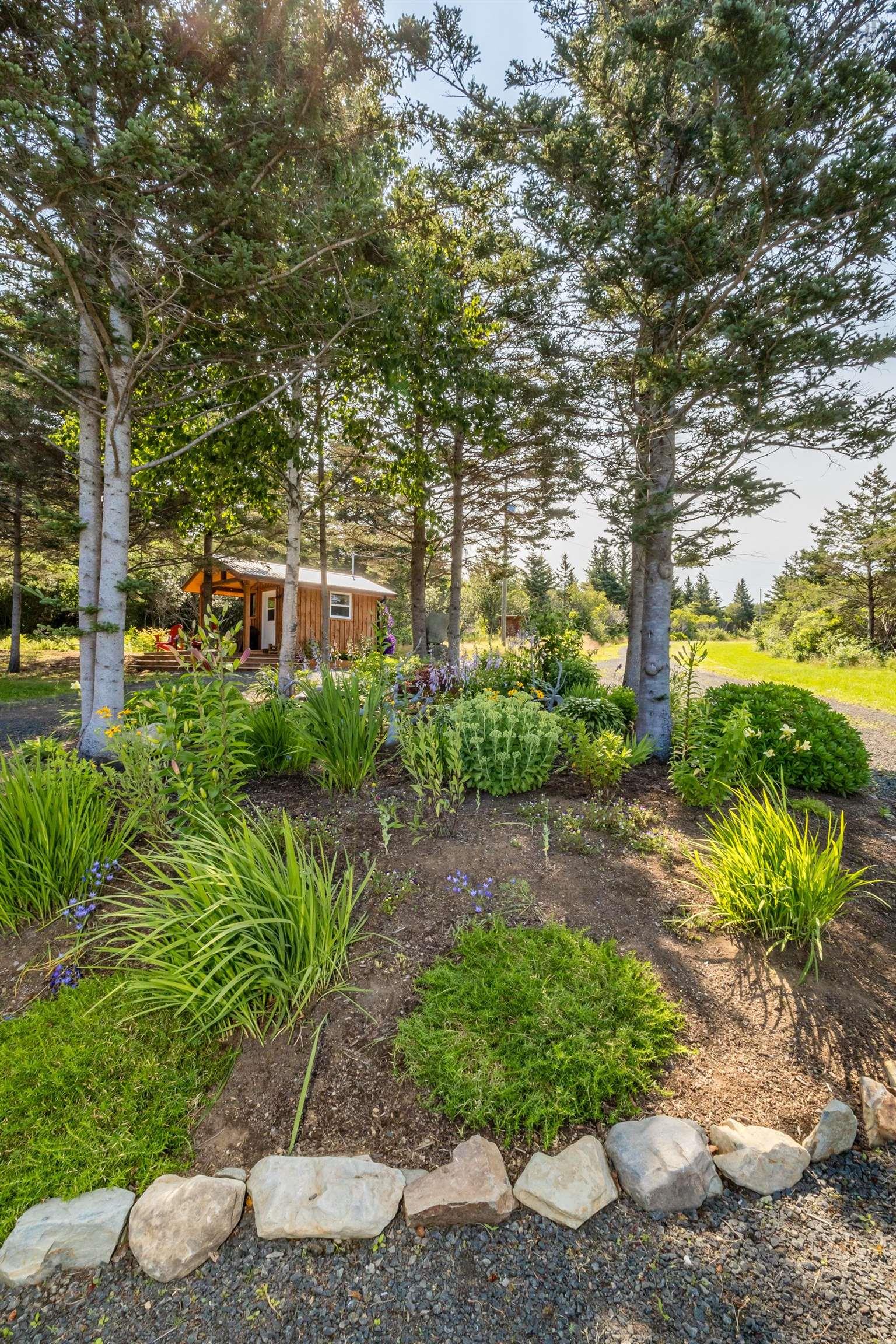 $279,500.00: 6829 Highway 101, Gilberts Cove