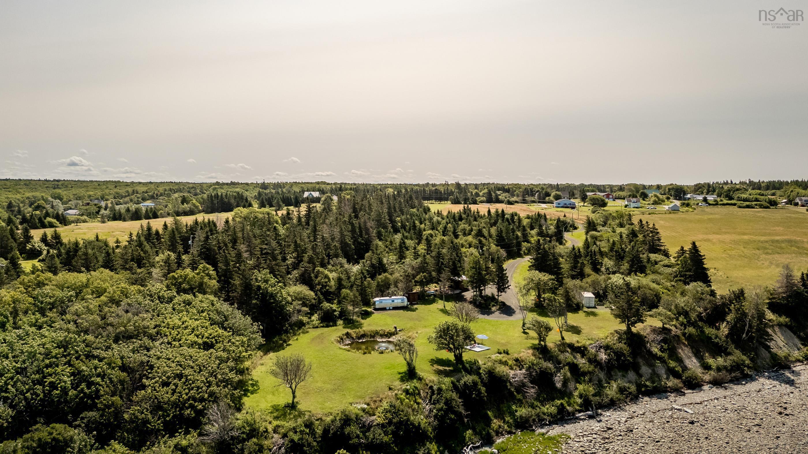 $279,500.00: 6829 Highway 101, Gilberts Cove
