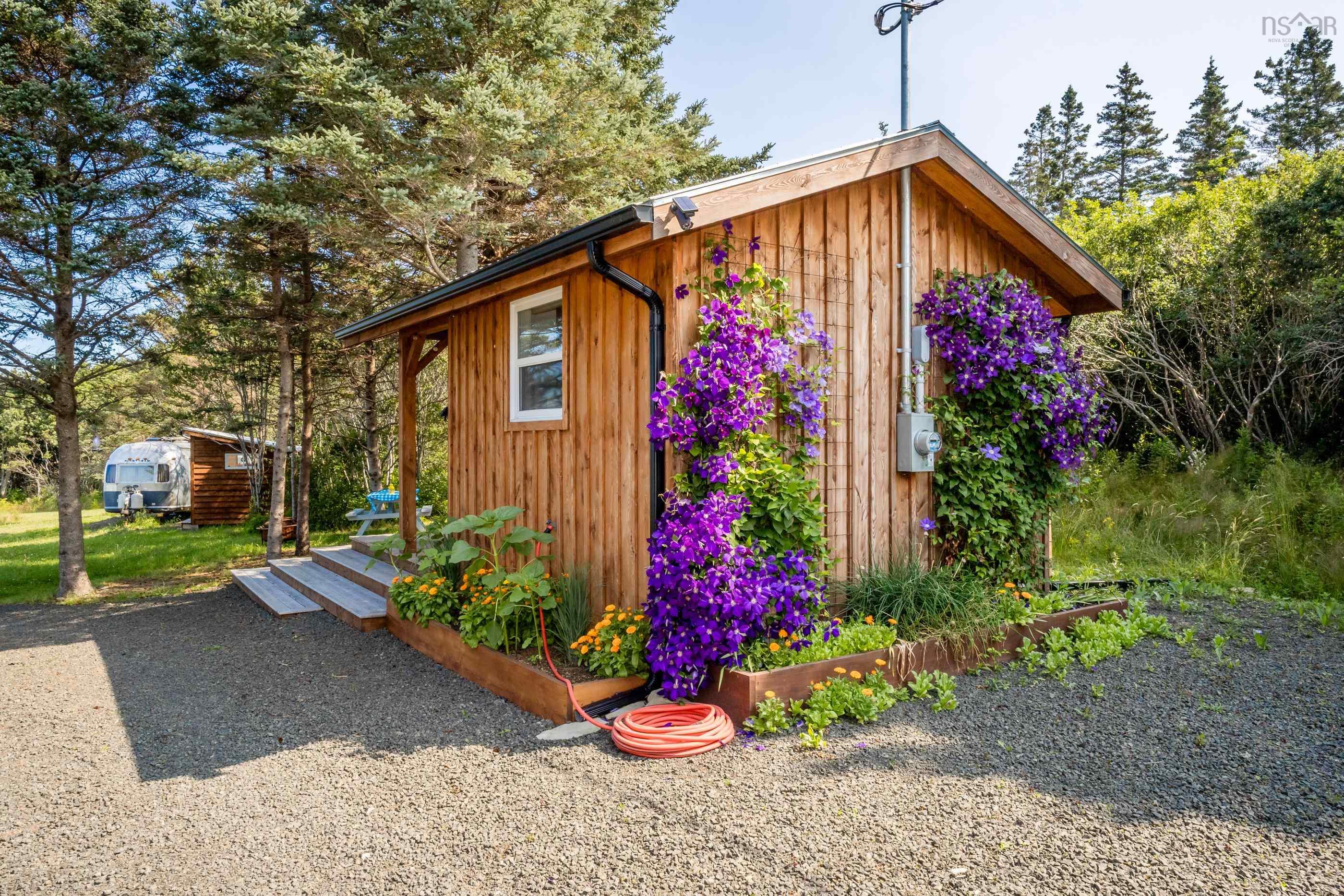 $279,500.00: 6829 Highway 101, Gilberts Cove
