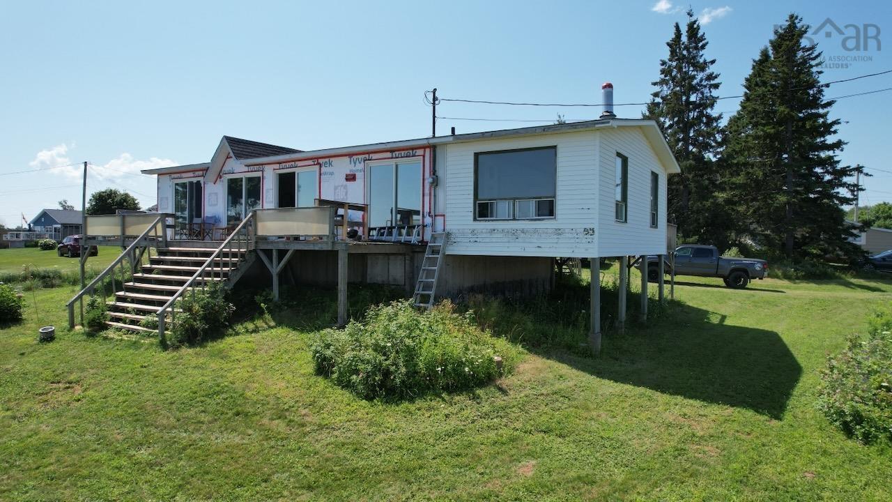 $299,000.00: 19 Rockwell Lane, Amherst Shore