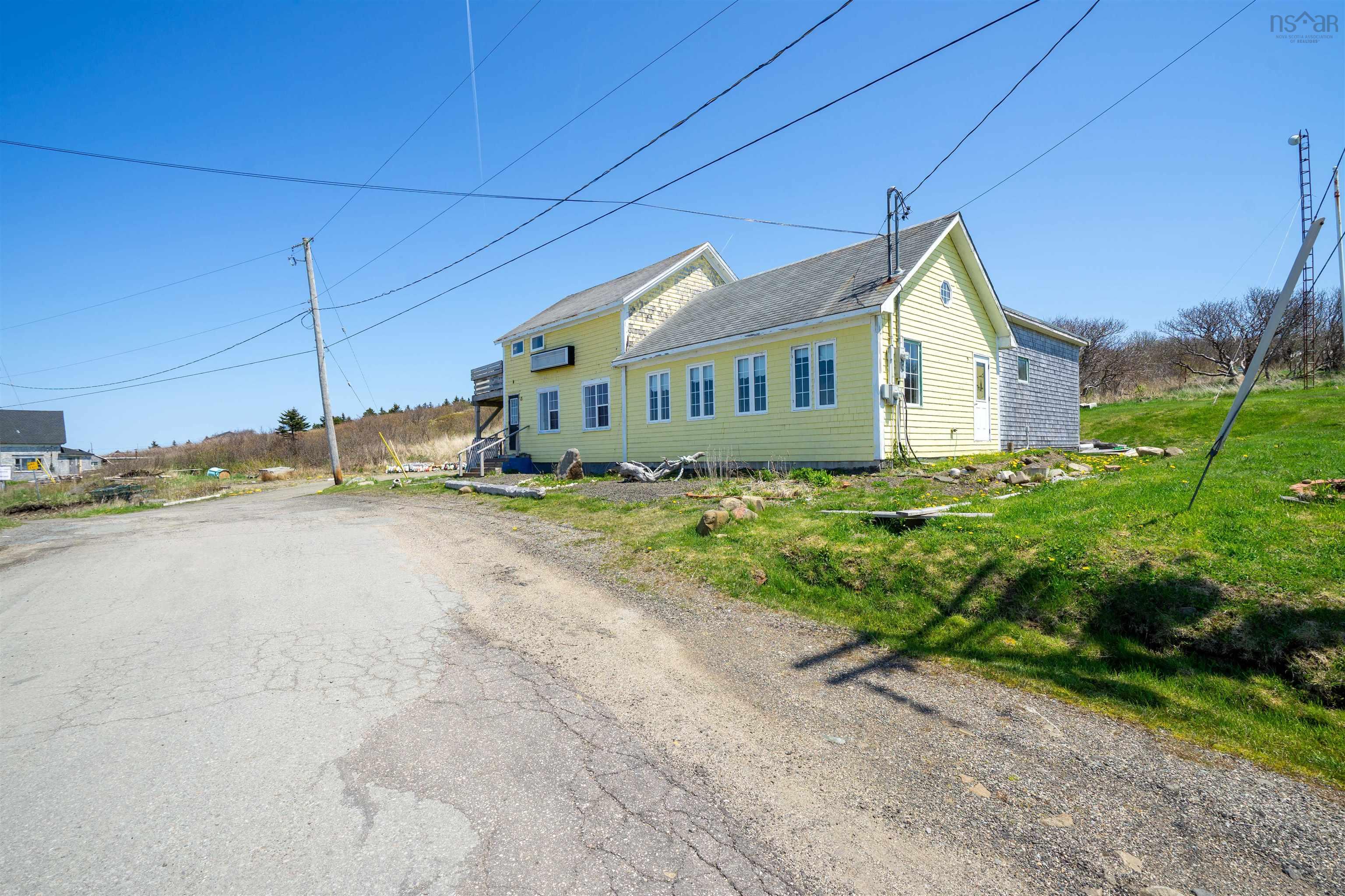 $269,000.00: 15 Highway 217, Freeport