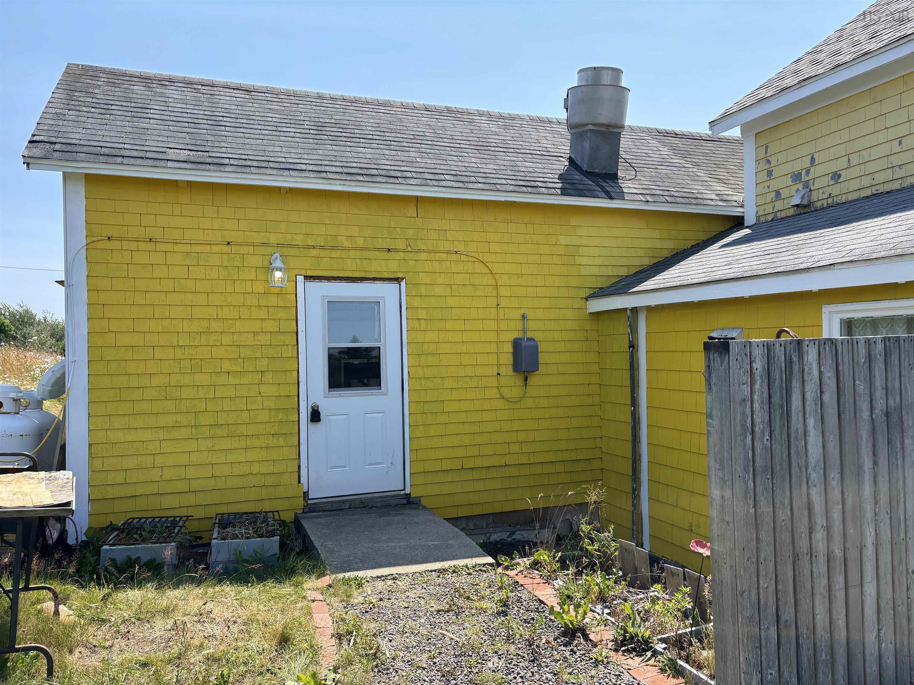 $269,000.00: 15 Highway 217, Freeport