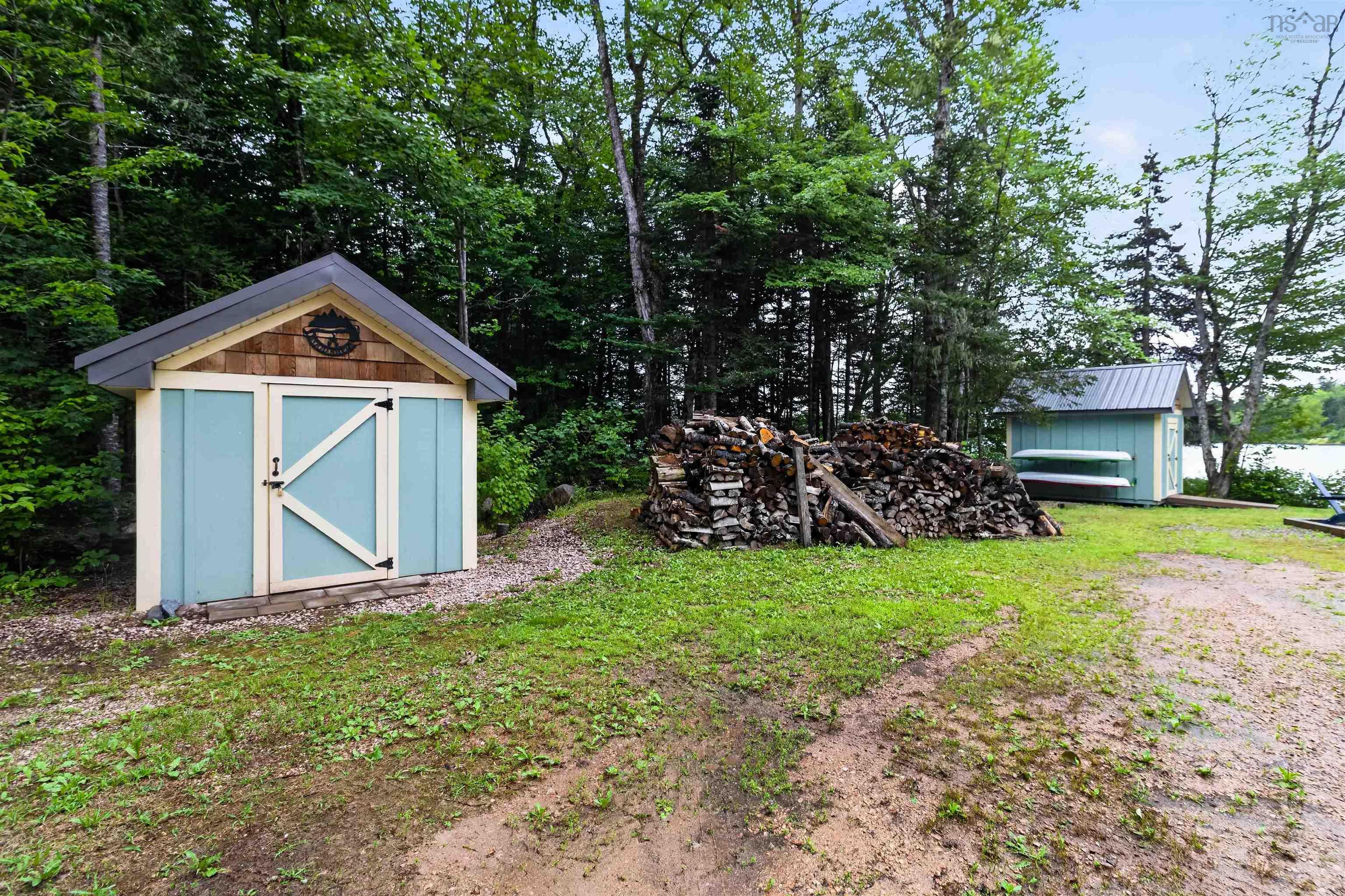 $649,900.00: 619 Lakecrest Drive, Armstrong Lake