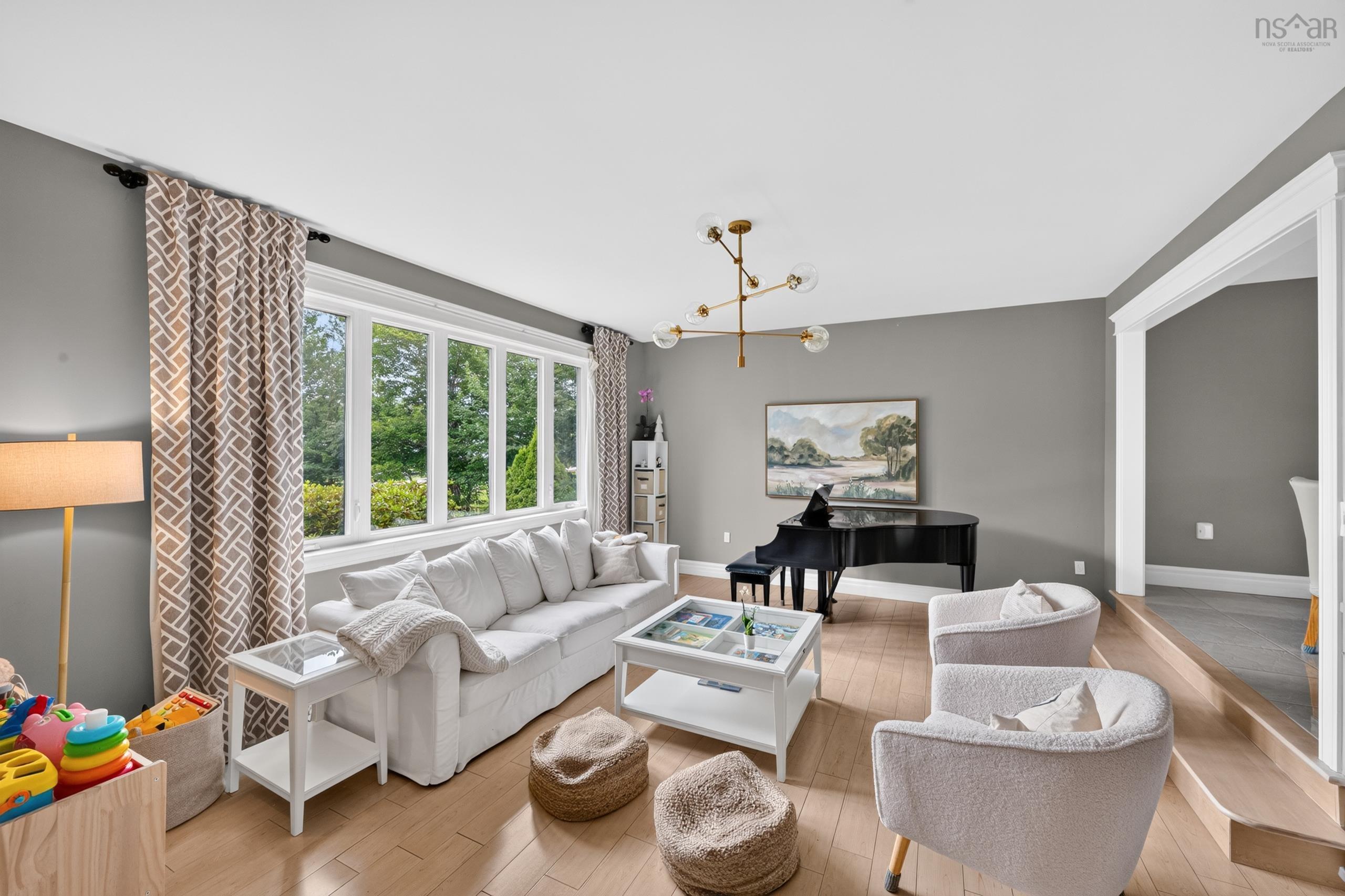 $529,000.00: 58 Erinmore Drive, Sydney