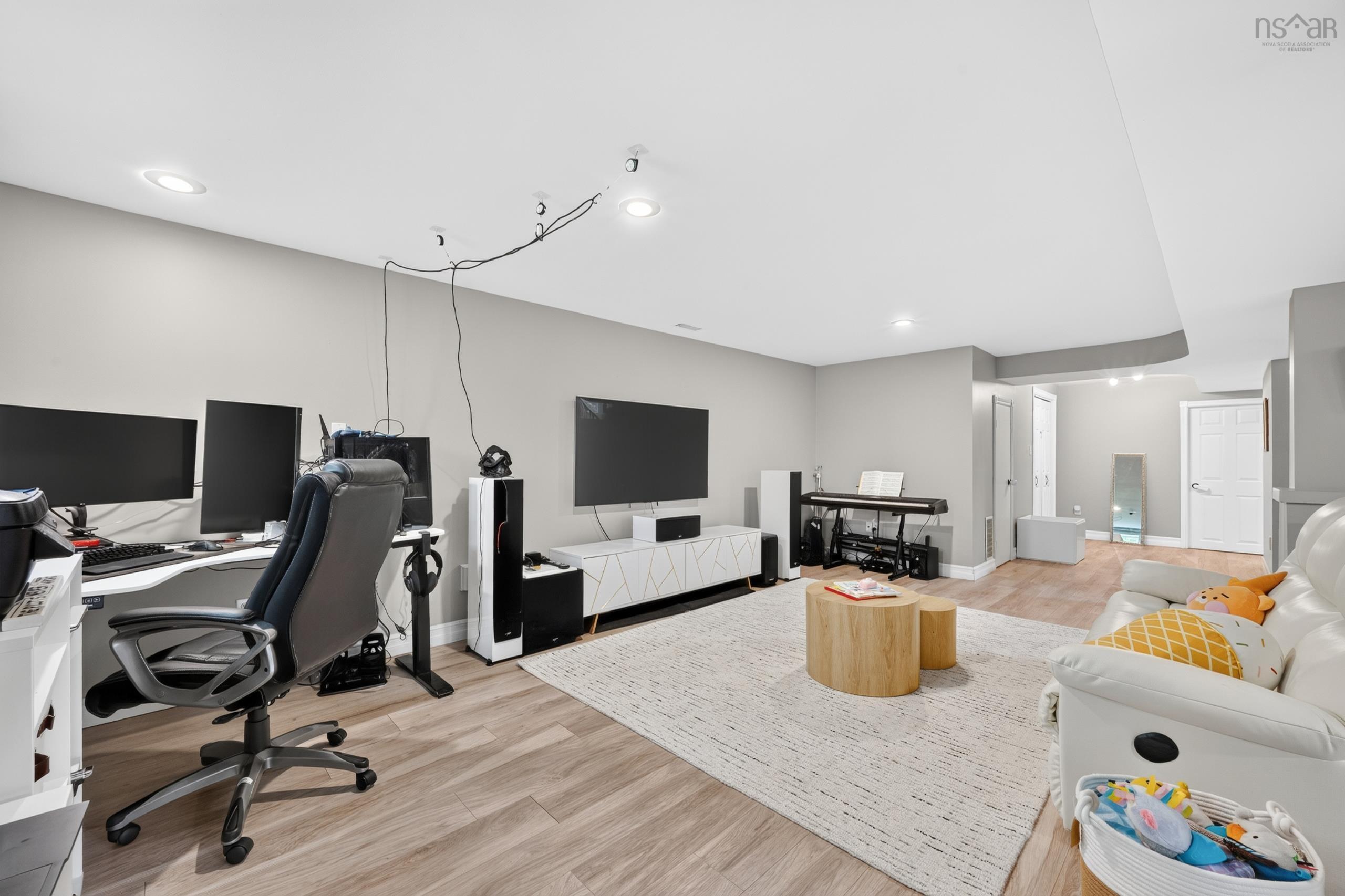 $529,000.00: 58 Erinmore Drive, Sydney