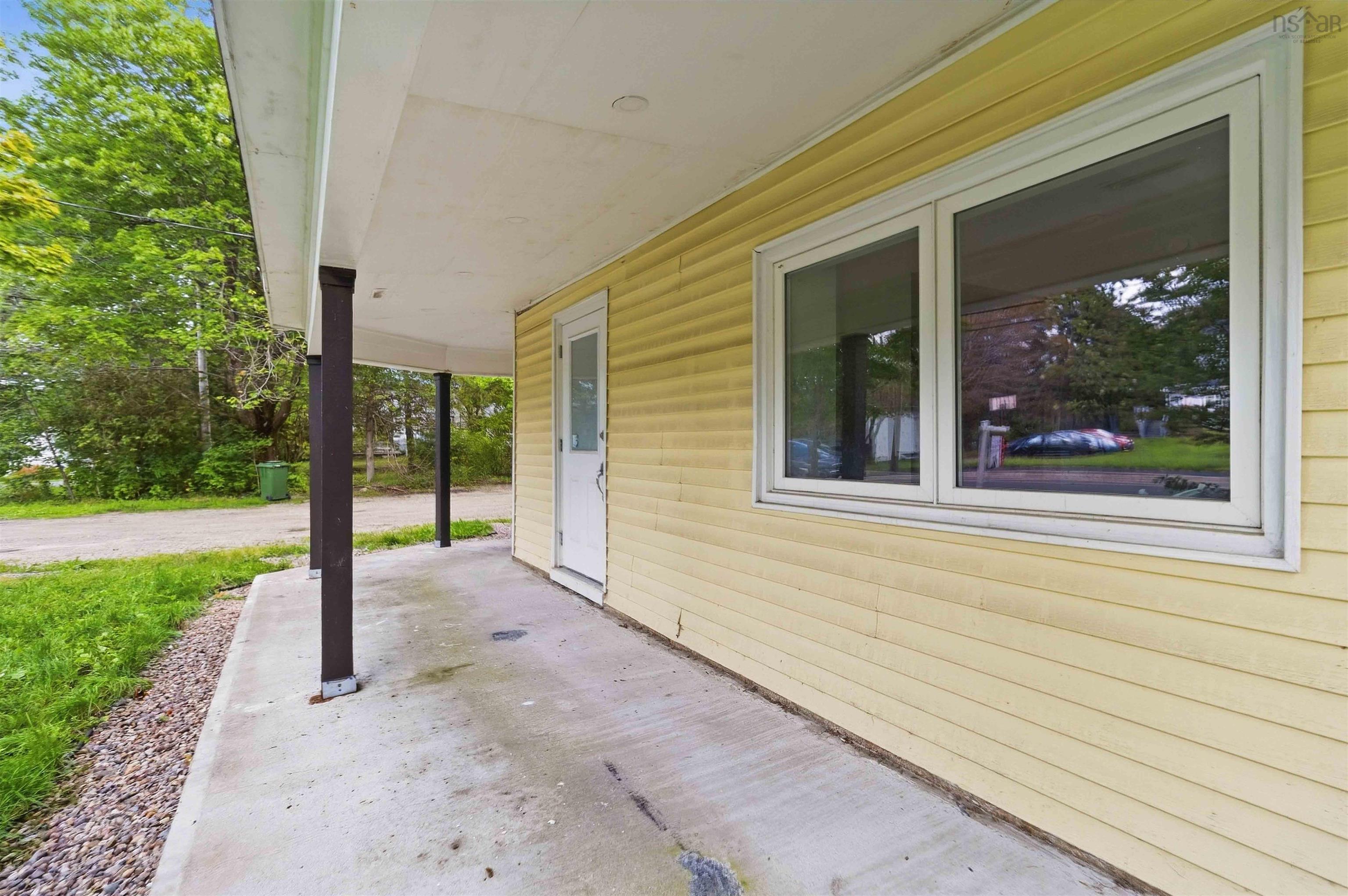 $374,900.00: 89 St. Phillips Street, Bridgewater