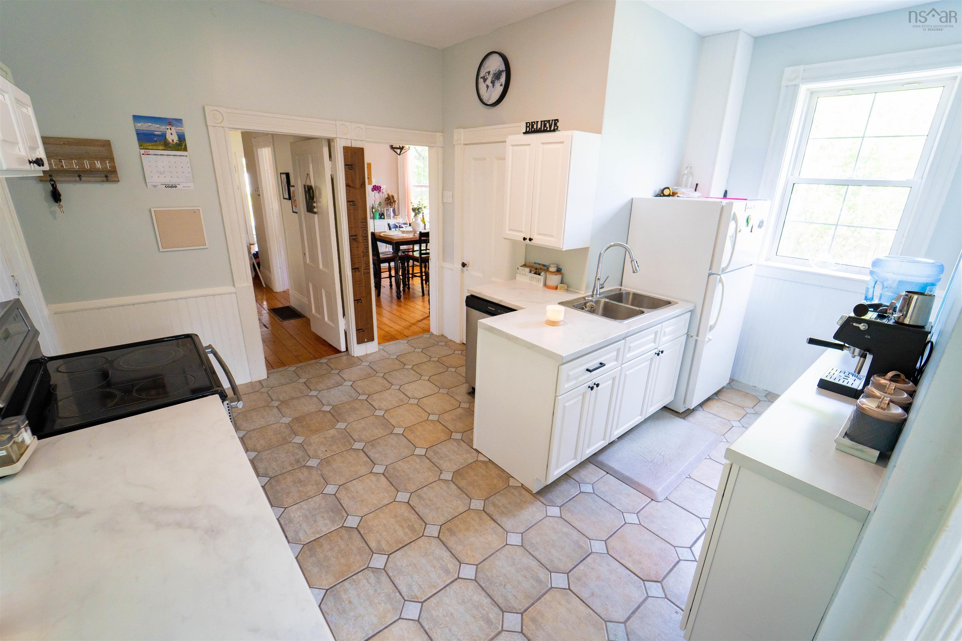 $429,900.00: 42 Victoria Street, Amherst