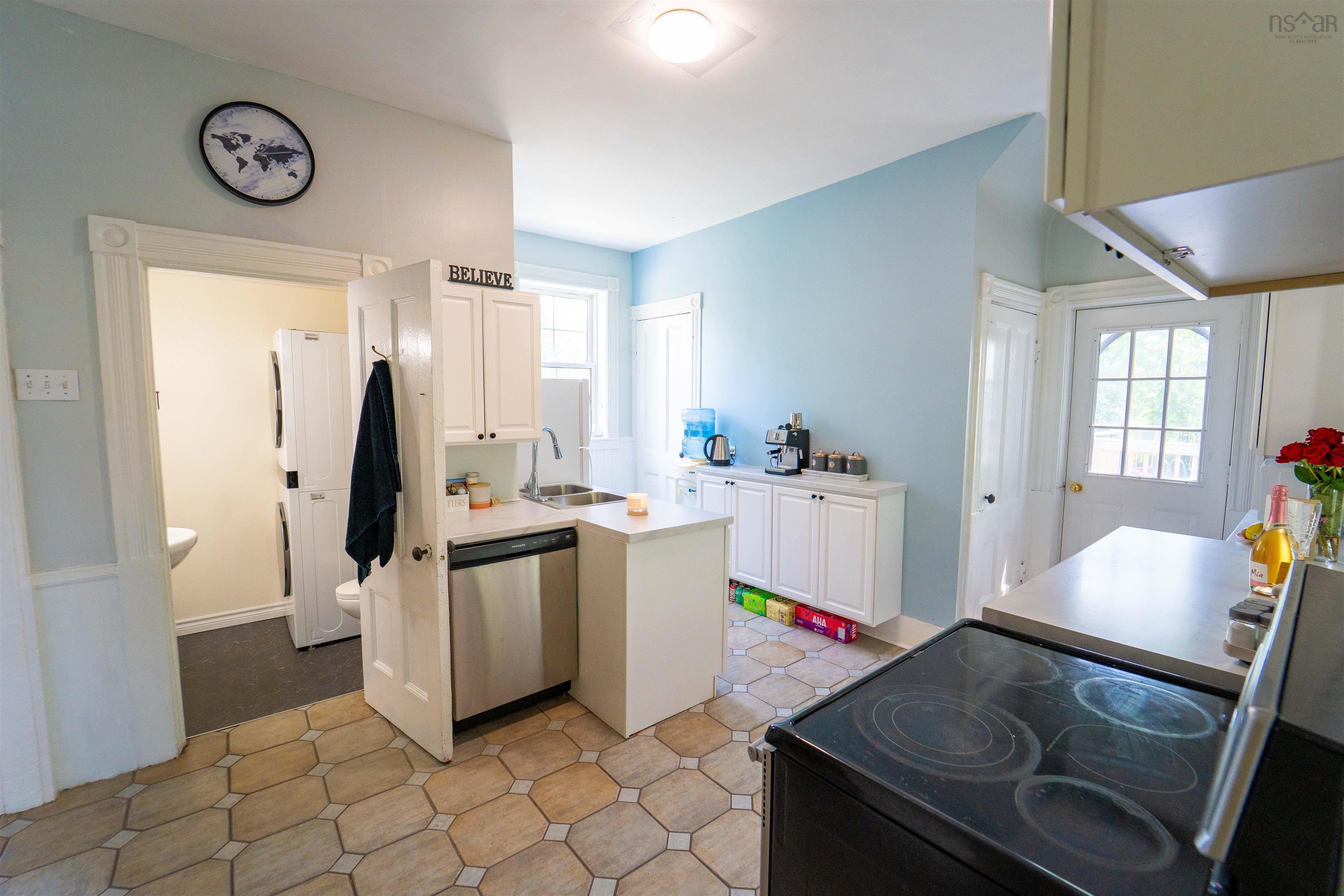 $429,900.00: 42 Victoria Street, Amherst