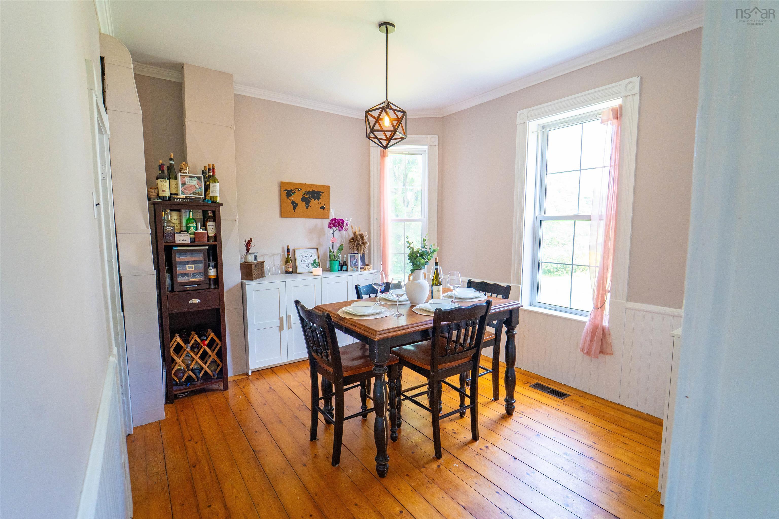 $429,900.00: 42 Victoria Street, Amherst